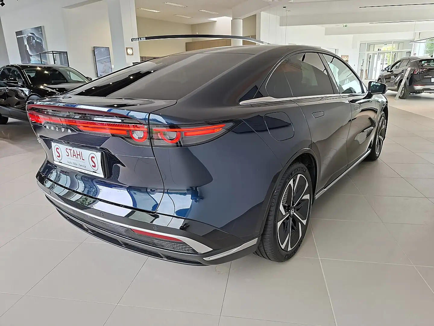 Mazda 6e Mazda6e 68,8kWh SR Takumi AUTO STAHL WIEN 21 De... Blau - 2
