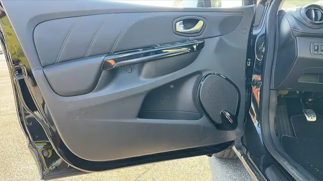 Renault Clio view 7