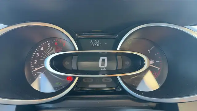 Renault Clio view 12