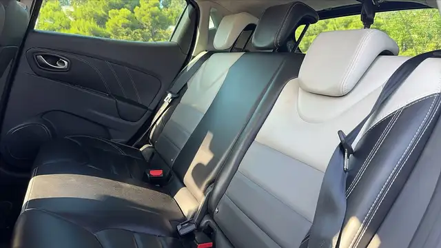 Renault Clio view 9