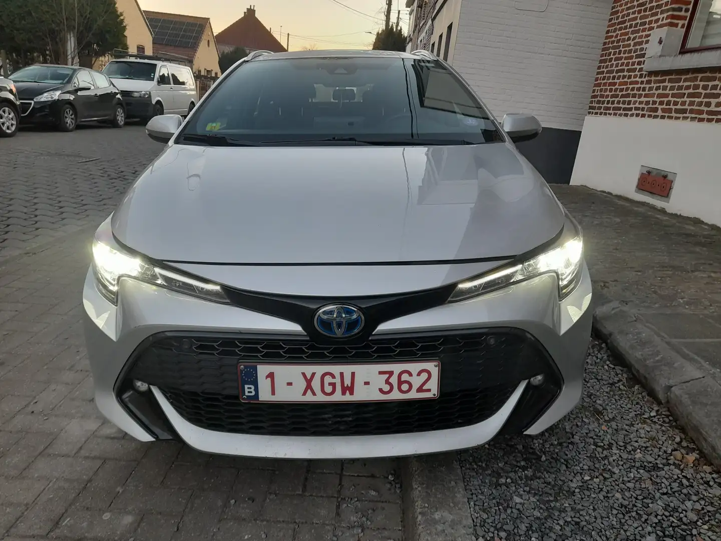Toyota Corolla Corolla SW Hybrid 1.8 Dynamic Plus e-CVT Argent - 1
