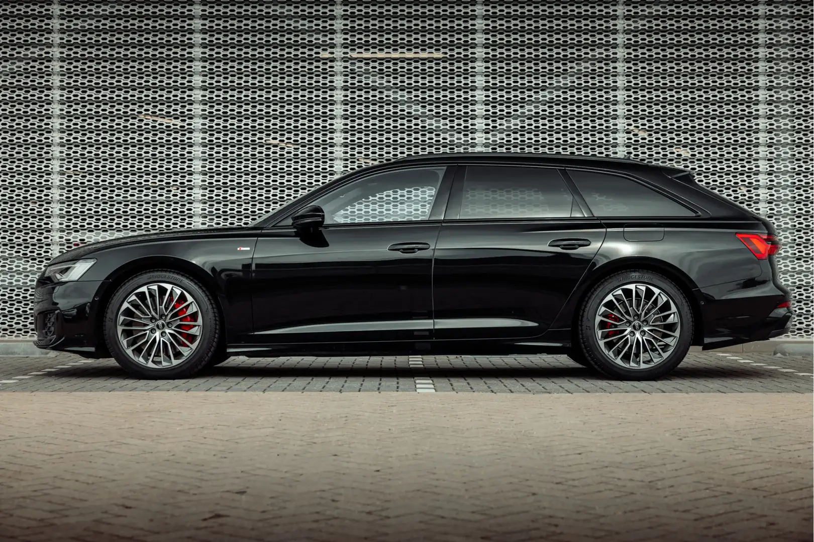 Audi A6 Avant 55 TFSI e 367pk quattro S Line | Assistentie Nero - 2