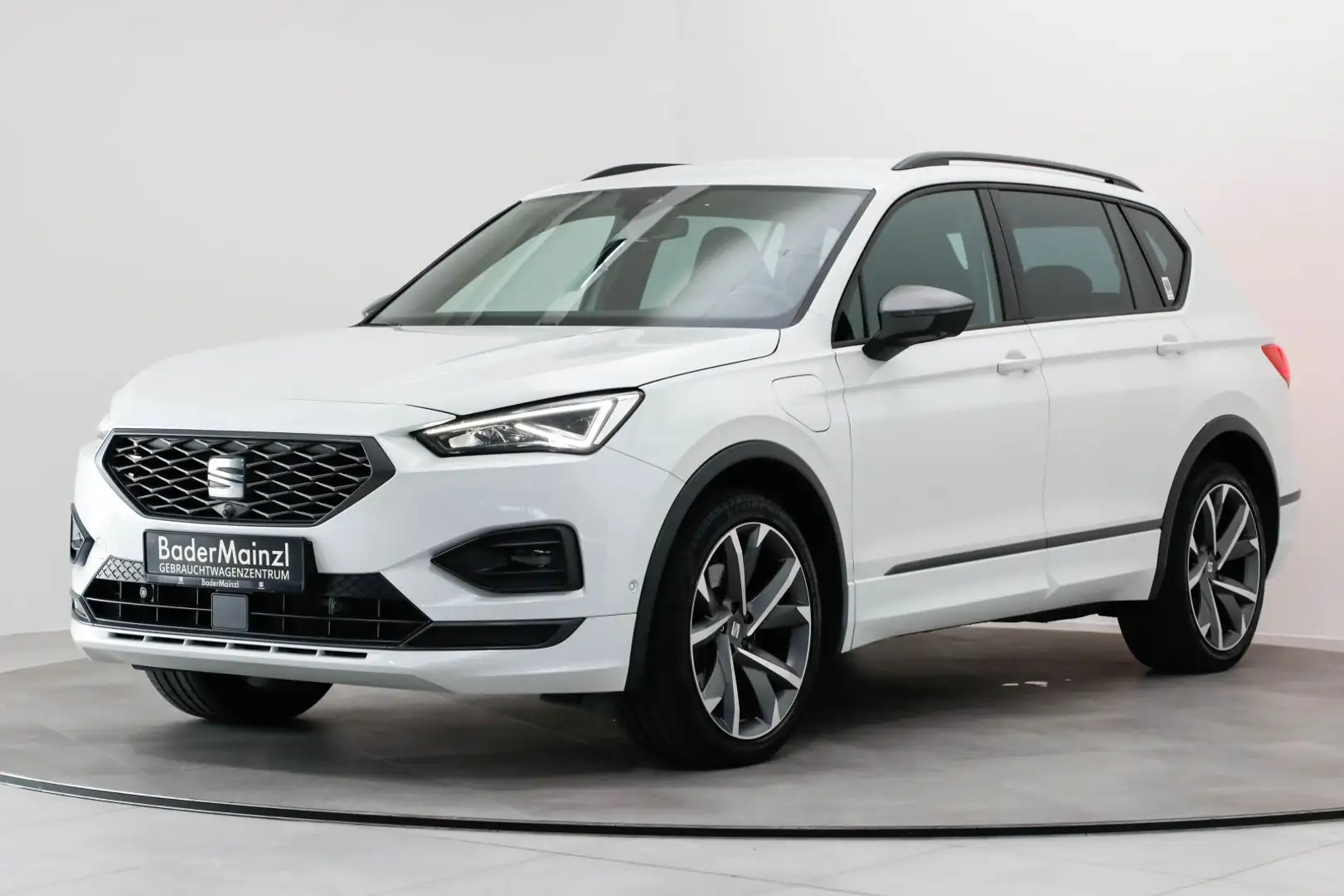 SEAT Tarraco 1.4 e-Hybrid FR AHK 360° Navi ACC 4xSHZ Weiß - 2