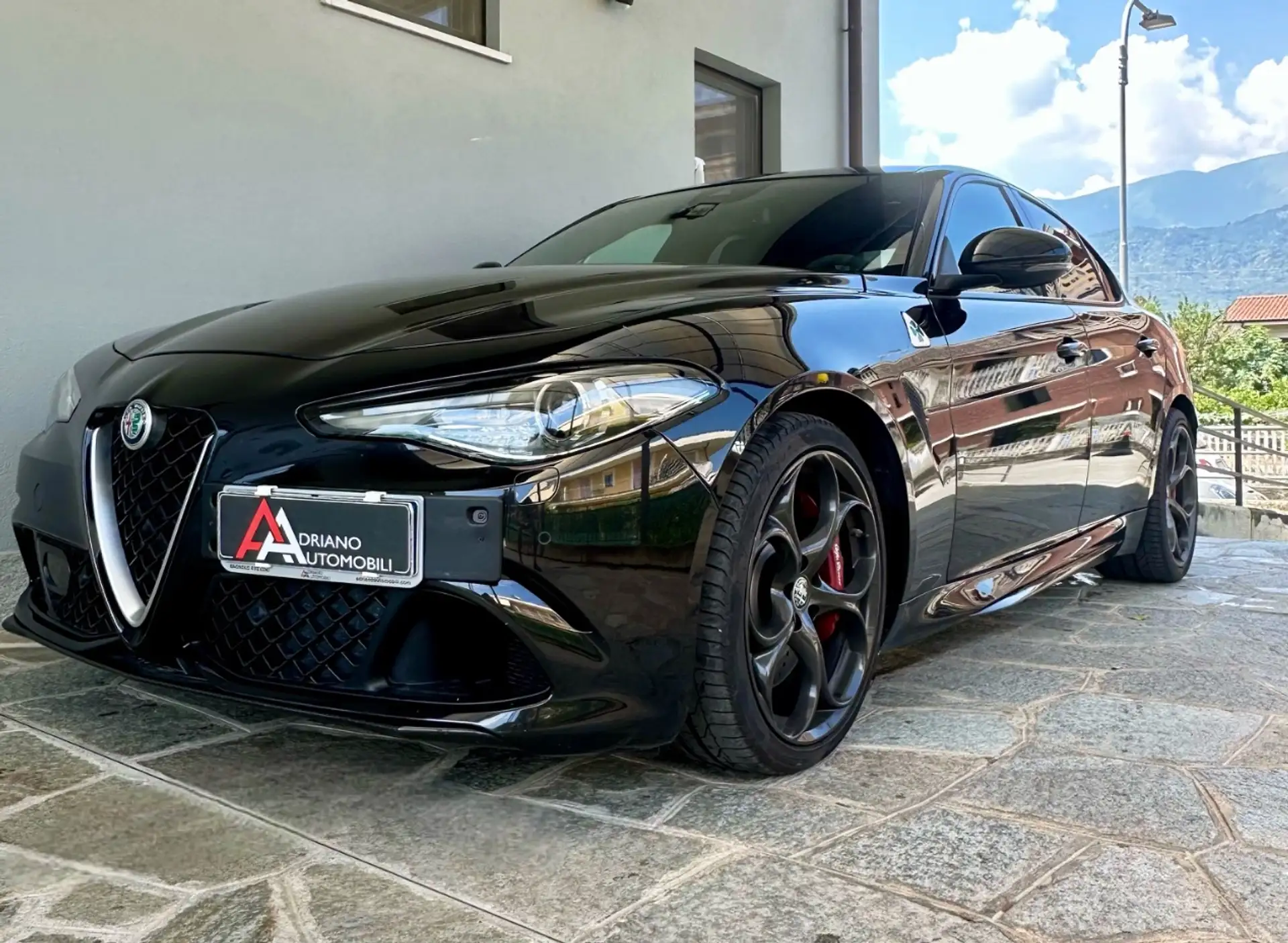 Alfa Romeo Giulia 2016 검정 사진 1