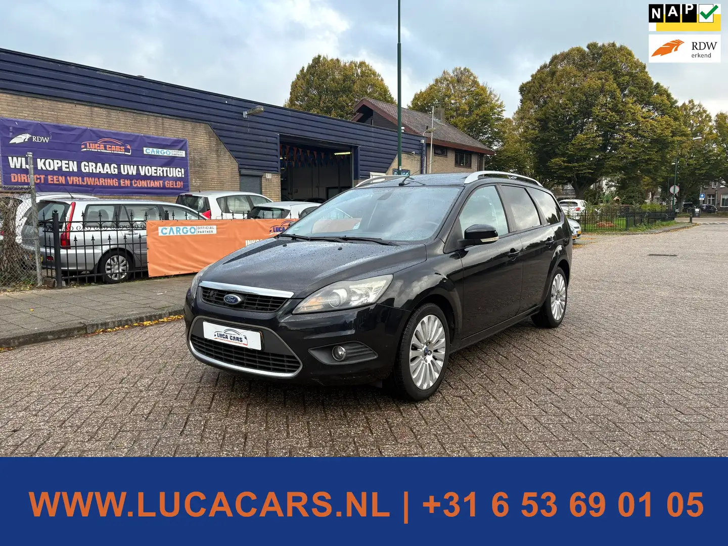 Ford Focus Wagon 1.8 Titanium Flexi Fuel TREKHAAK 2X SLEUTEL Zwart - 1