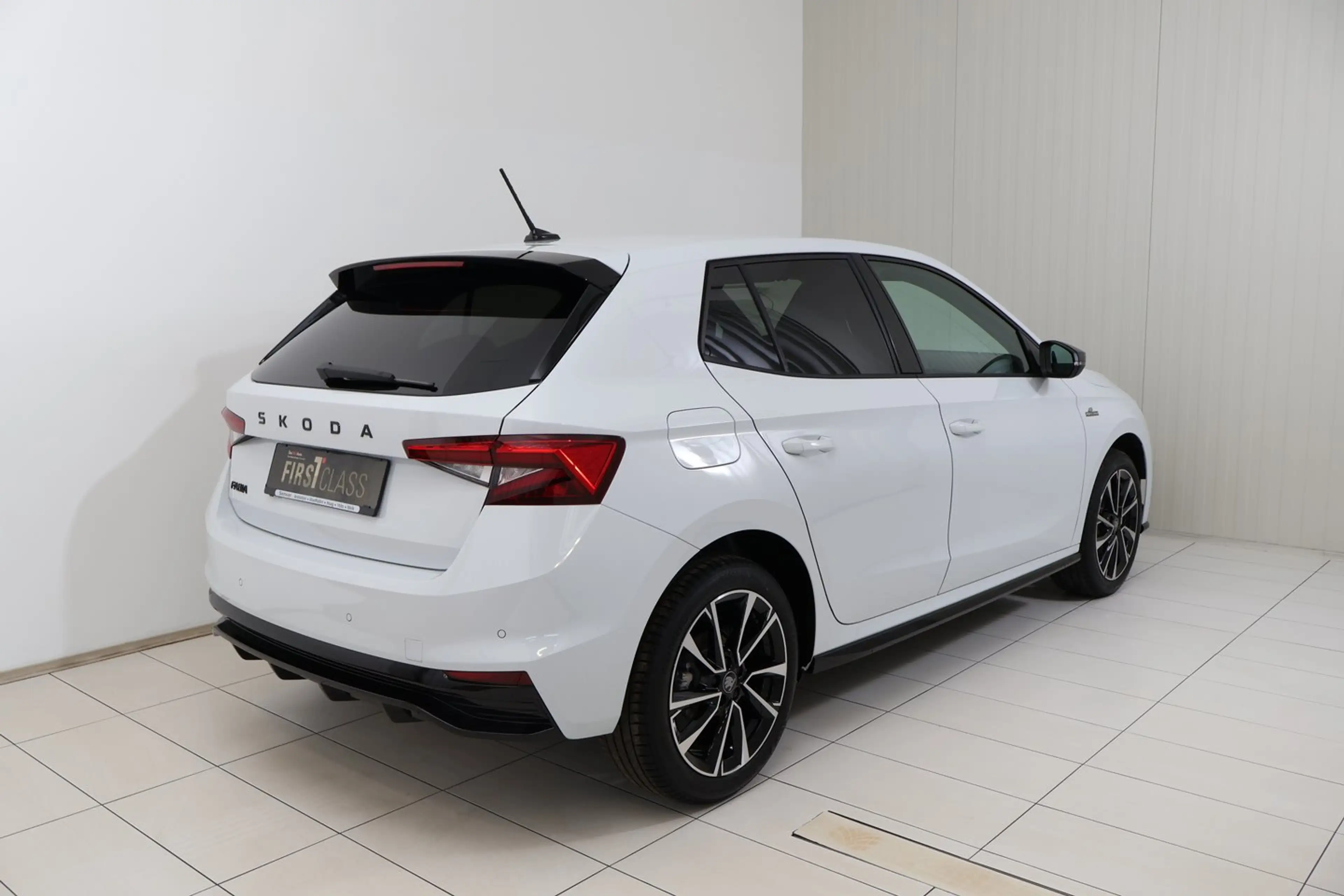 Skoda Fabia Monte Carlo TSI — photo 4