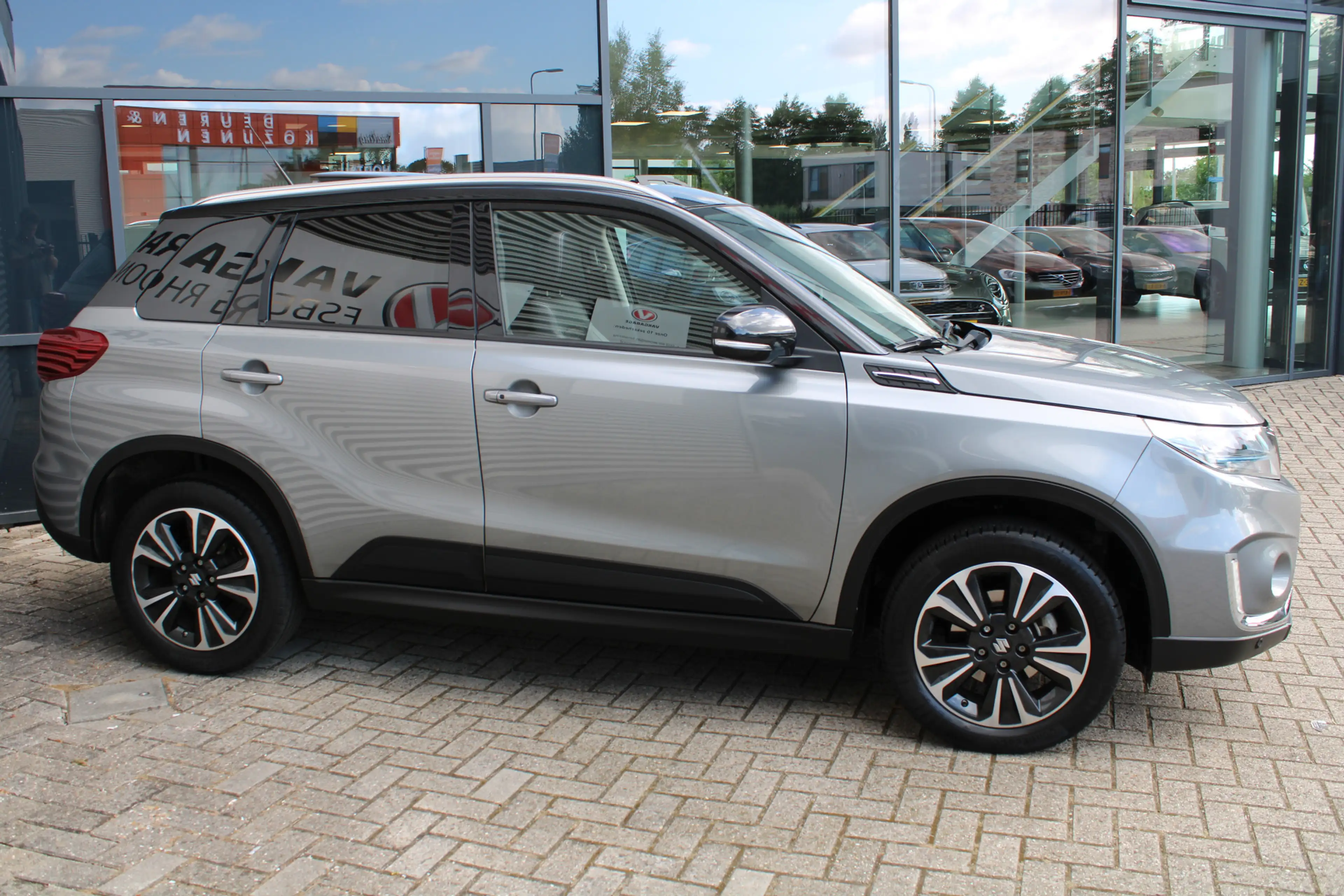 Suzuki Vitara 1.4 Boosterjet Style Smart Hybrid AllGrip SCHUIFDA — photo 4