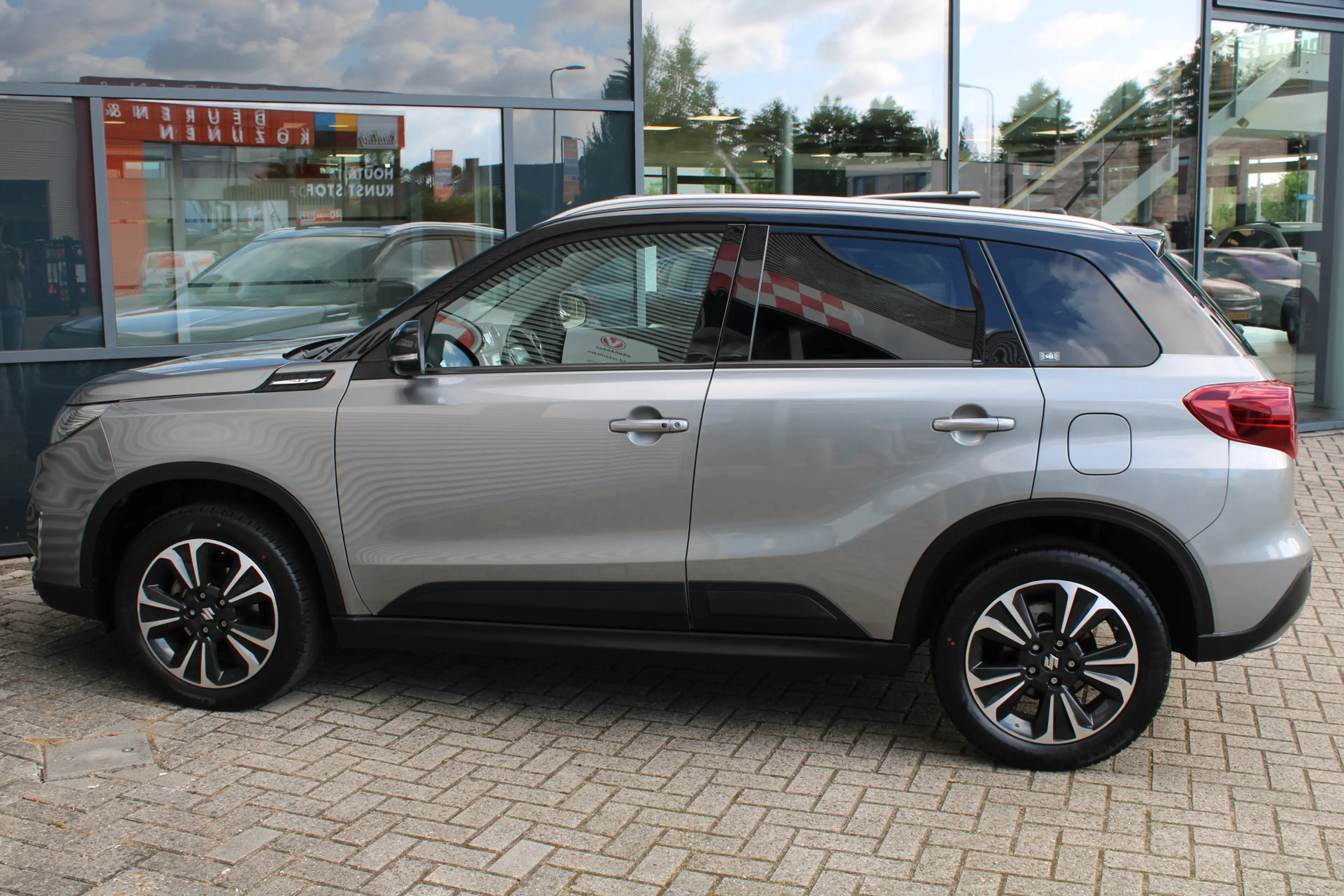 Suzuki Vitara 1.4 Boosterjet Style Smart Hybrid AllGrip SCHUIFDA — photo 8