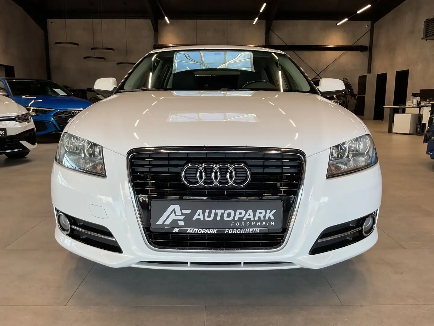 Audi A3 Sportback 1.2 TFSI Klimaautom. Sitzh. GRA Weiß - 2