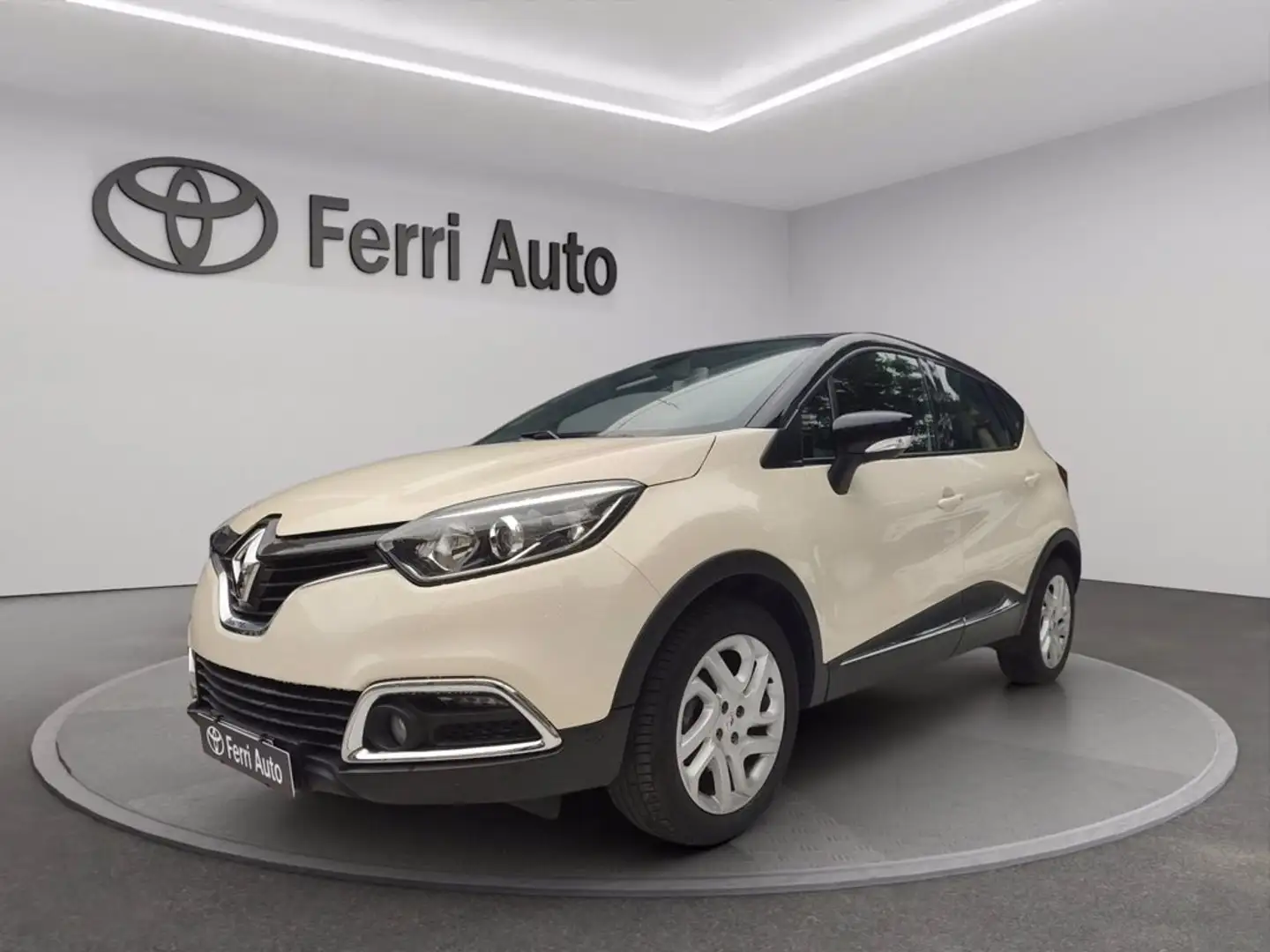 Renault Captur 1.2 tce intens (energy r-link) s&s 120cv edc e6 Бежевый - 1