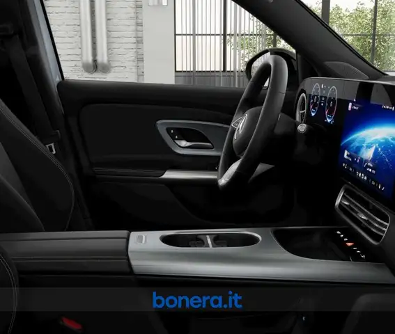 Mercedes-Benz GLB view 7