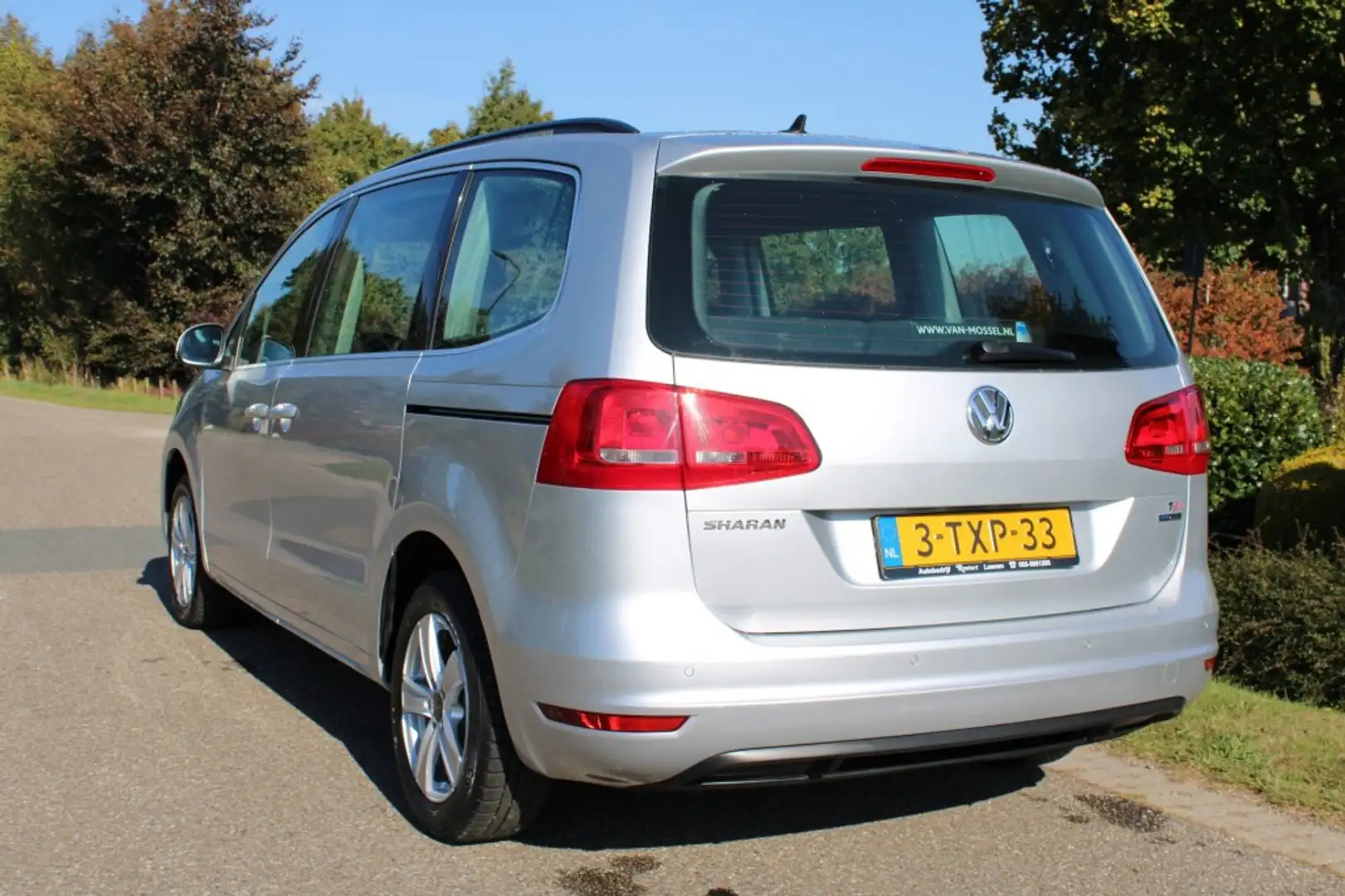 Volkswagen Sharan 1.4 TSI 150pk Comfort 7-pers ECC/cruise/navi/PDC Grau - 2
