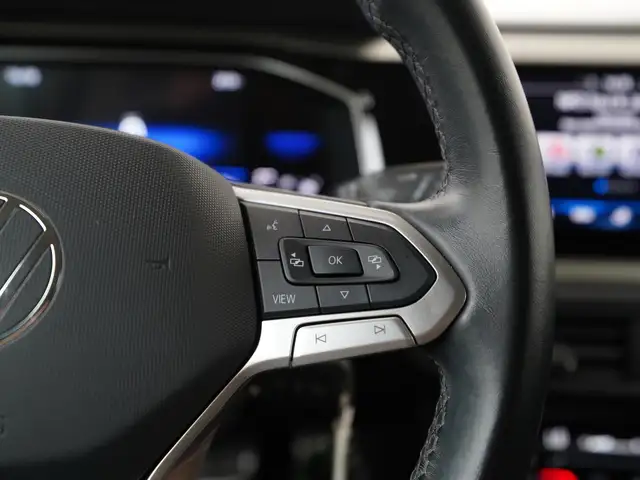 Volkswagen Polo view 9