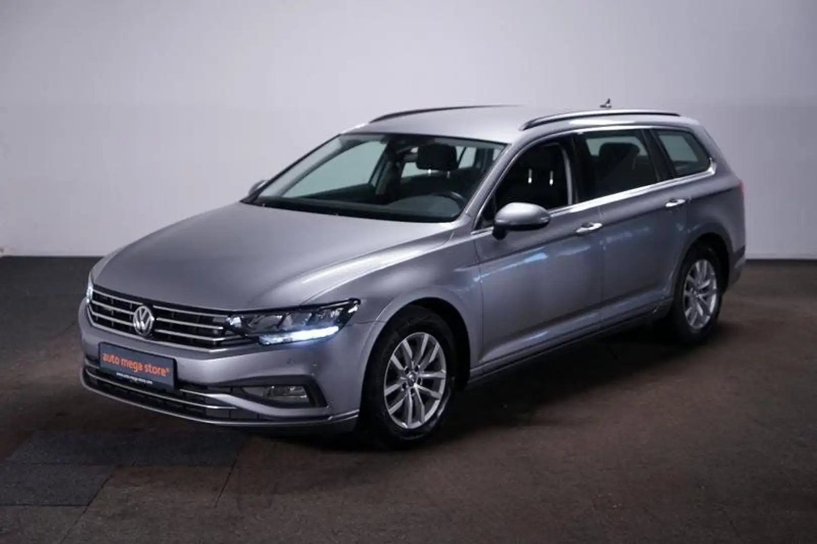 Volkswagen Passat Variant 2.0 TDI BMT Business DSG+Kamera Argent - 1