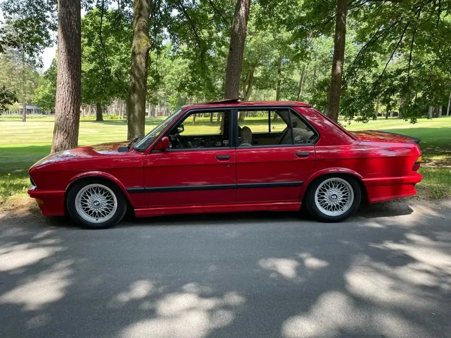 BMW 535 Rouge - 1