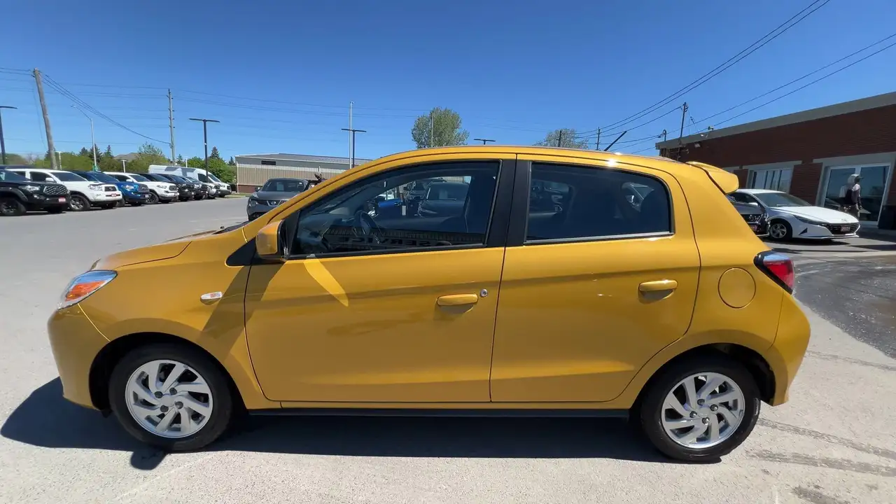 Mitsubishi Mirage снимка Mitsubishi Mirage