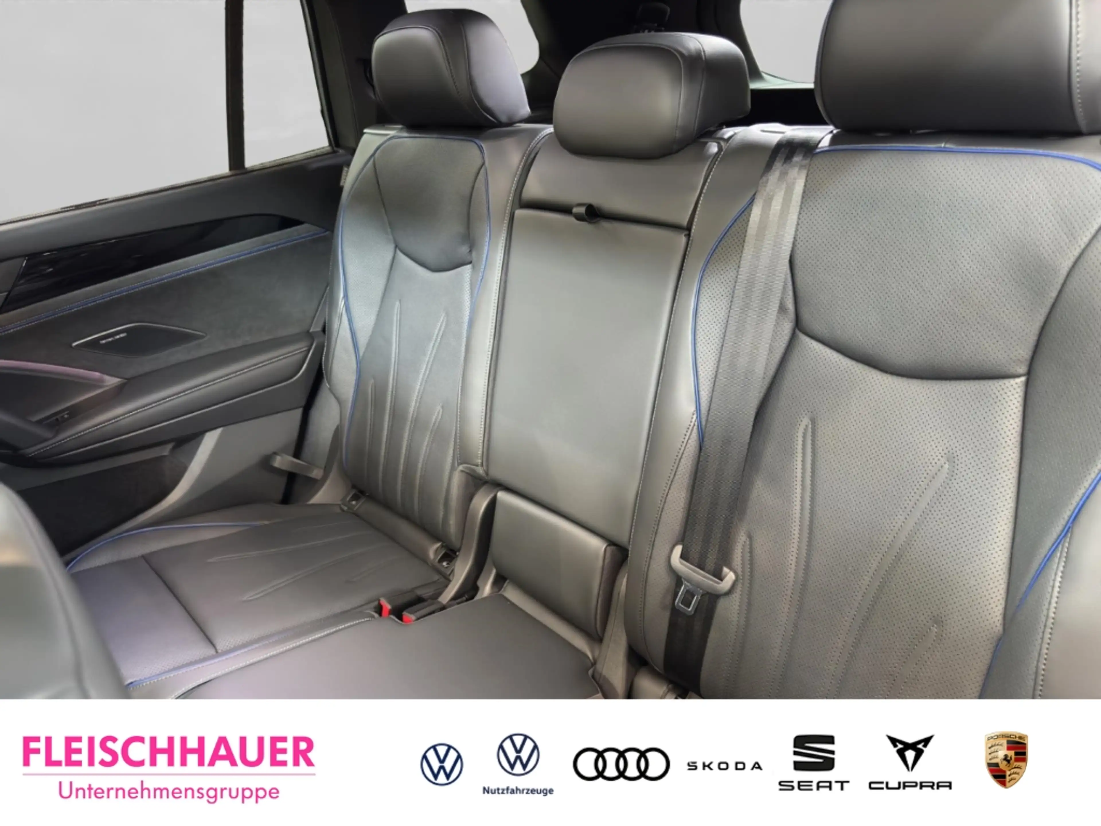 Volkswagen Tayron R-Line 2,0 l TSI OPF 4MOTION DSG LED NAVI PDC PANO — photo 9