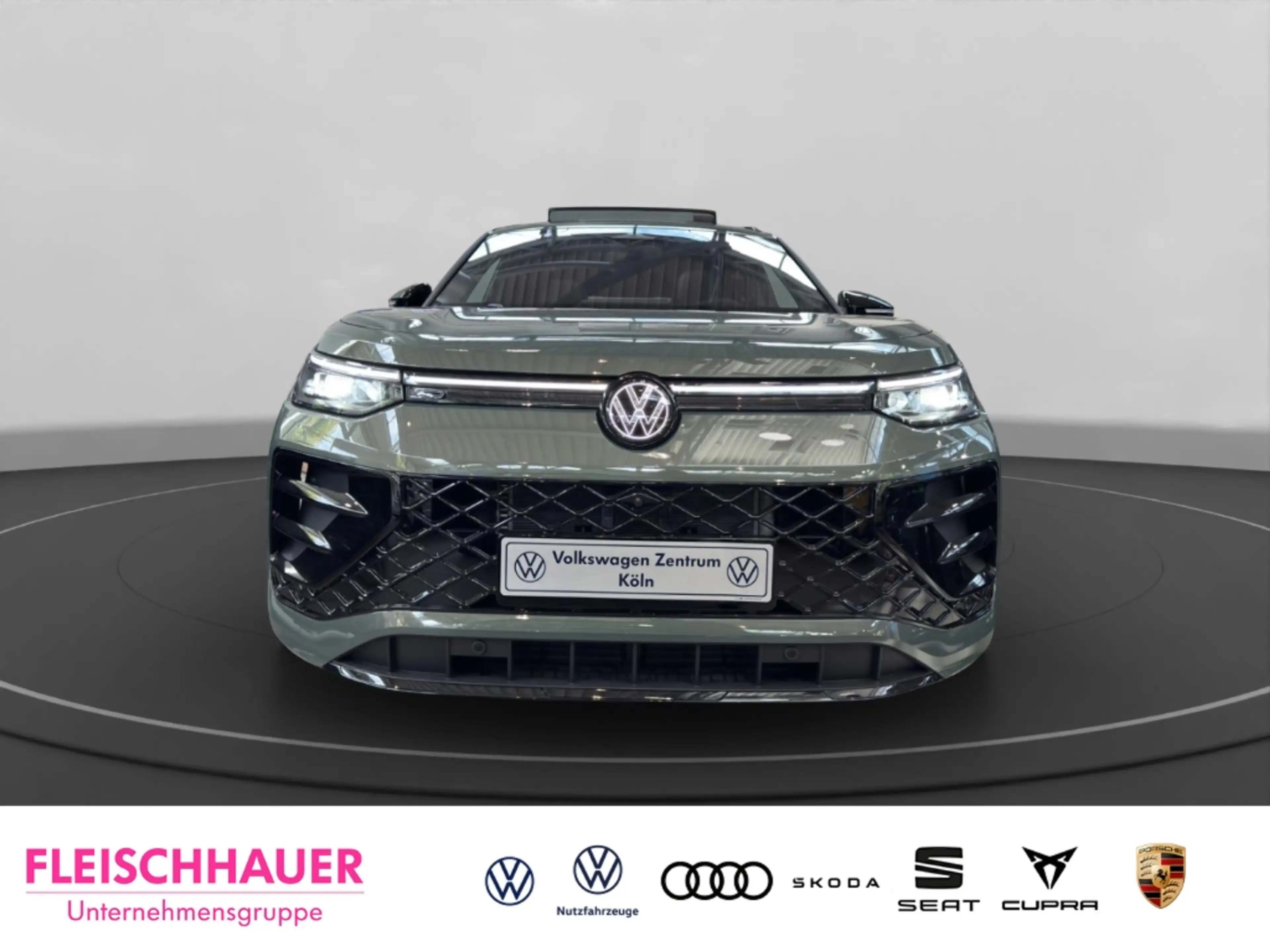 Volkswagen Tayron R-Line 2,0 l TSI OPF 4MOTION DSG LED NAVI PDC PANO — photo 2