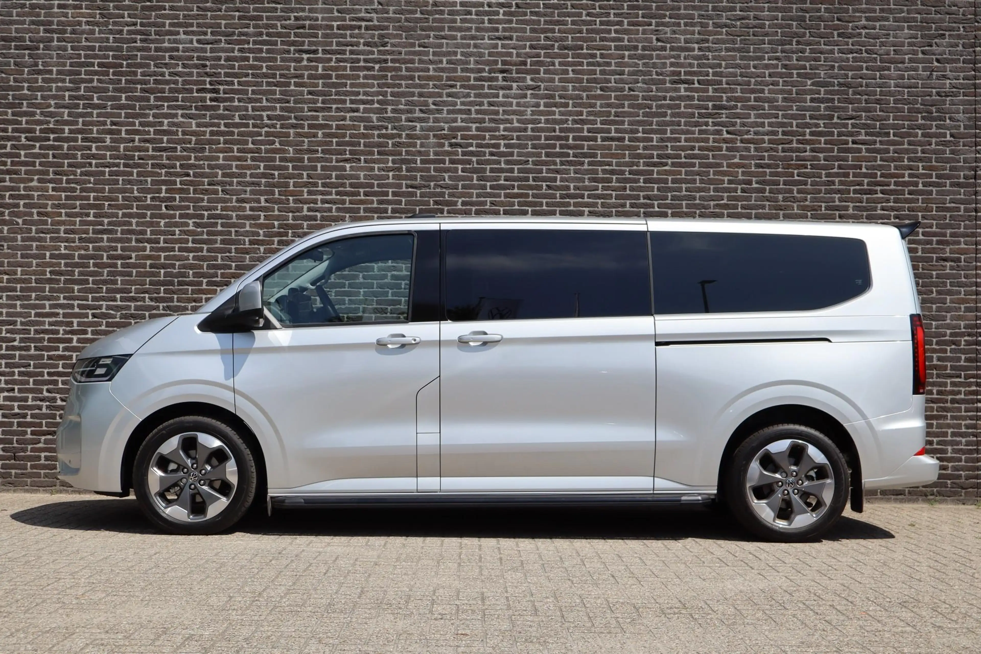 Volkswagen Transporter 2.5 eHybrid 233pk DC L2H1 30 Bulli | Dubbele Cabin — photo 14