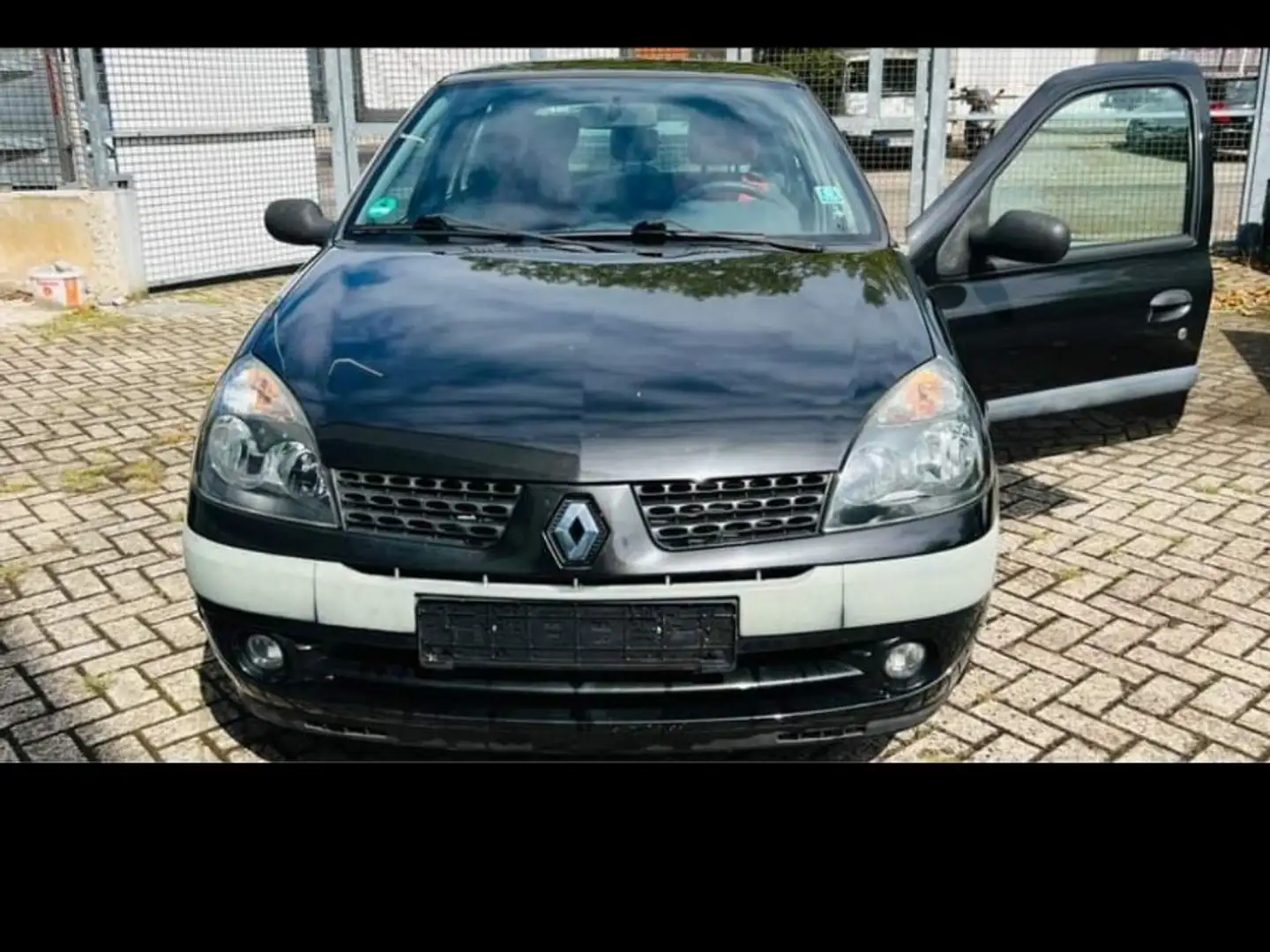 Renault Clio 1.2 16V Authentique Siyah - 1