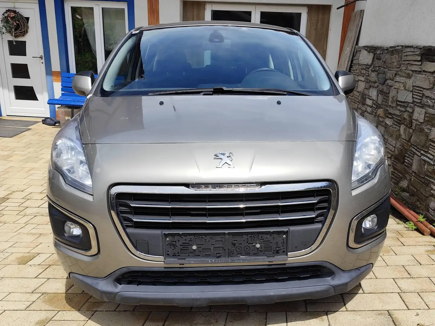 Peugeot 3008 3008 1,6 BlueHDi 120 S Grau - 2