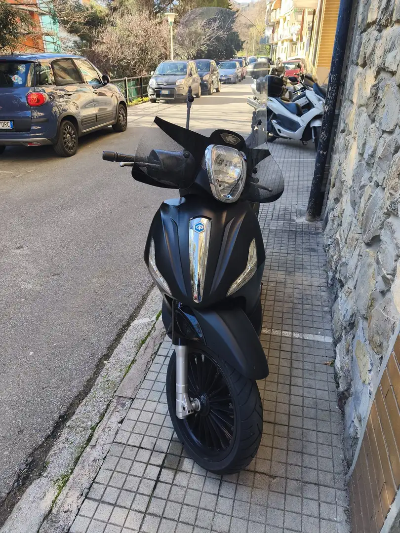 Piaggio Beverly 300 - 1