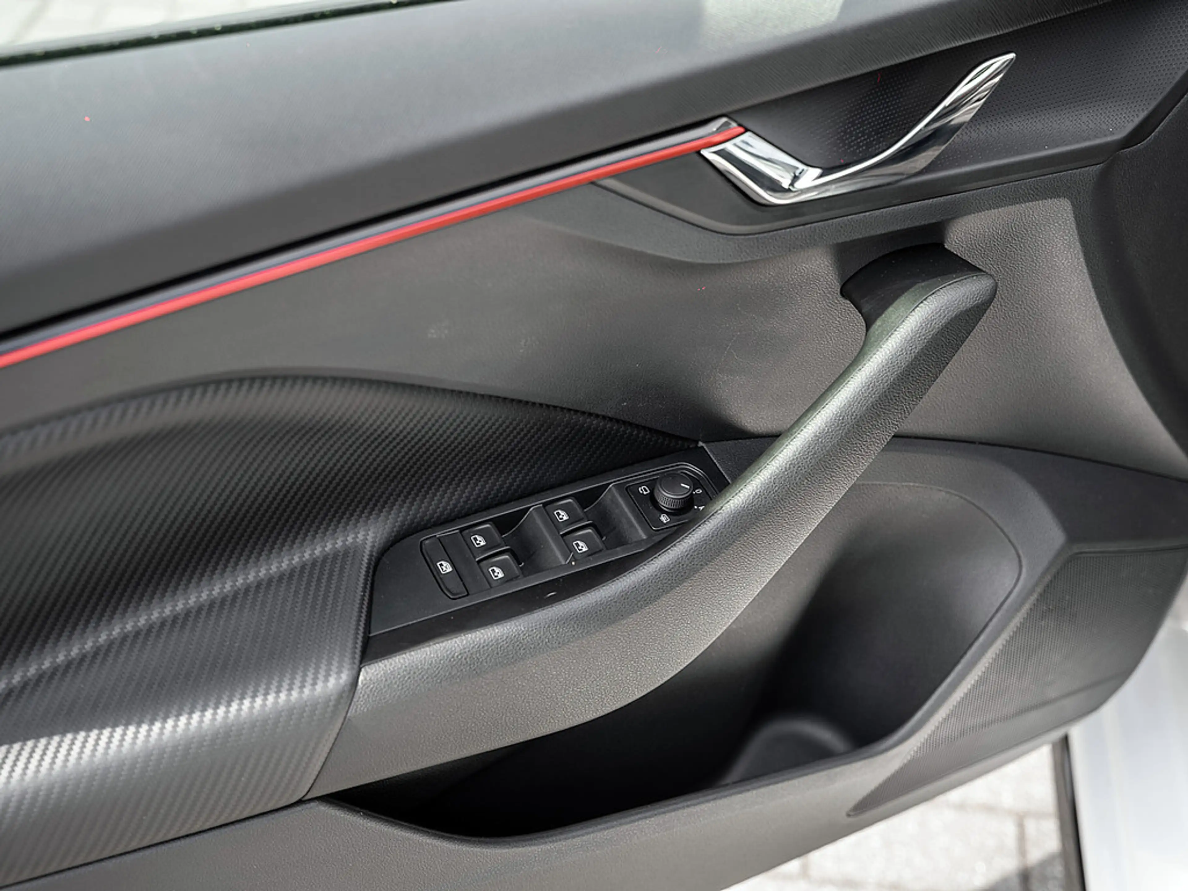 Skoda Scala 1.0 TSI Monte Carlo PANO KAM MATRIX SHZ — photo 13