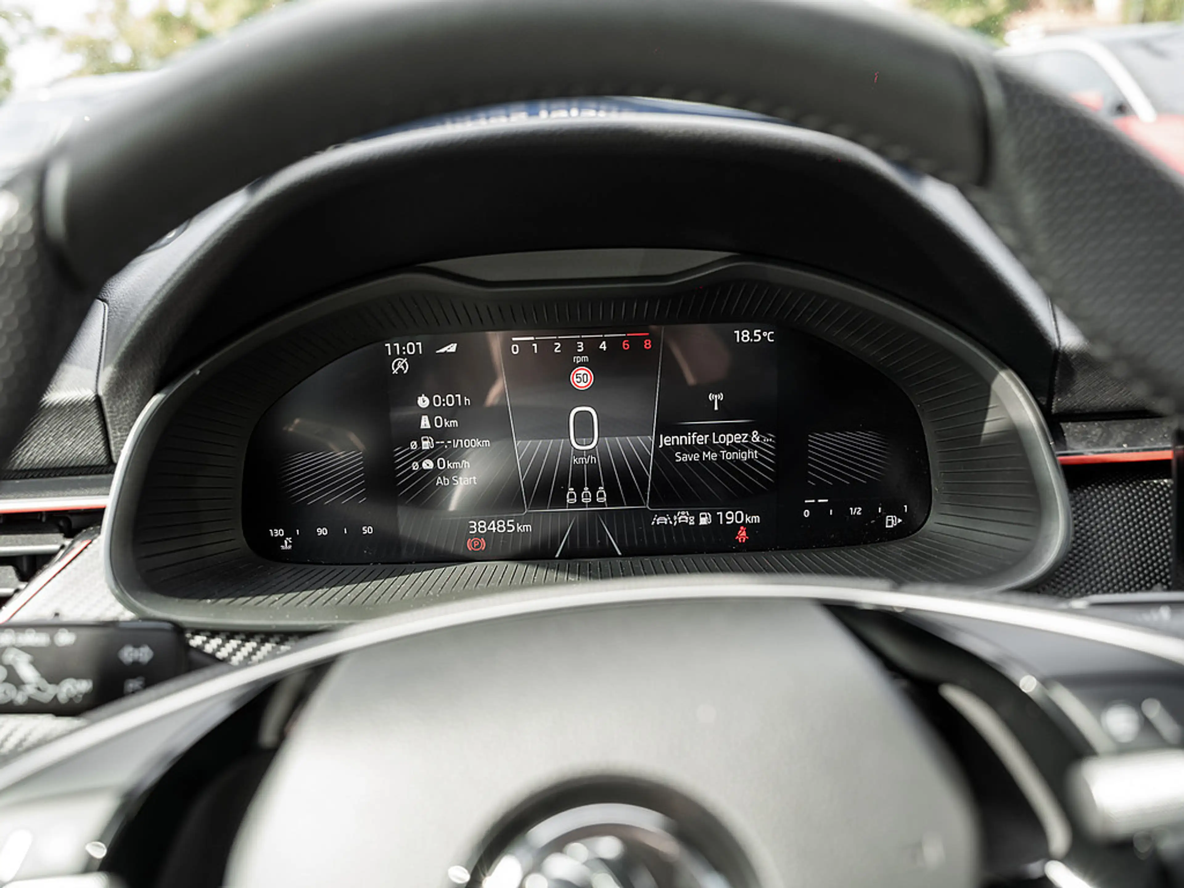 Skoda Scala 1.0 TSI Monte Carlo PANO KAM MATRIX SHZ — photo 11