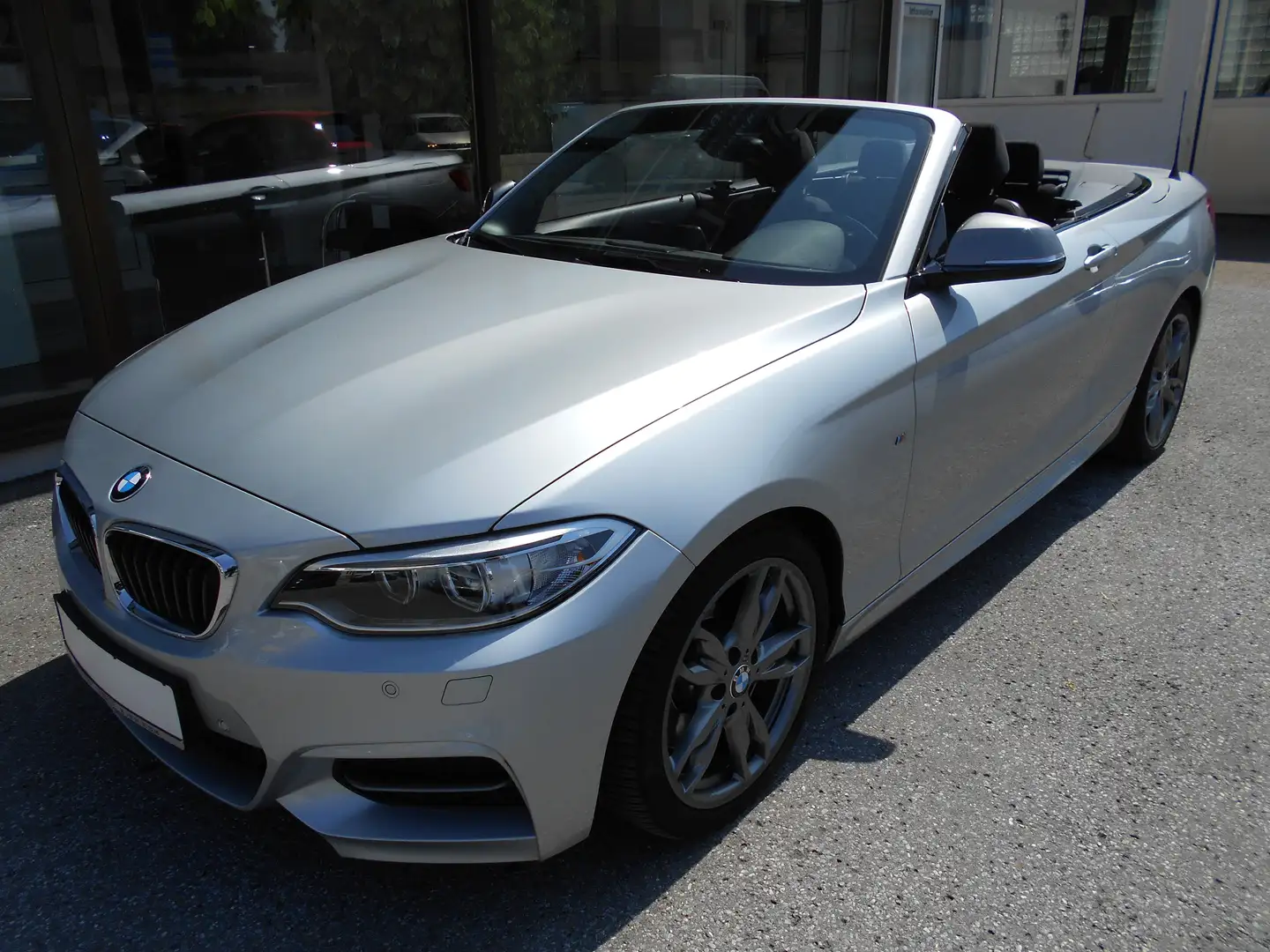 BMW 235 M235i xDrive Cabrio*TOP ZUSTAND*NAVI*18"ALU* Silber - 2
