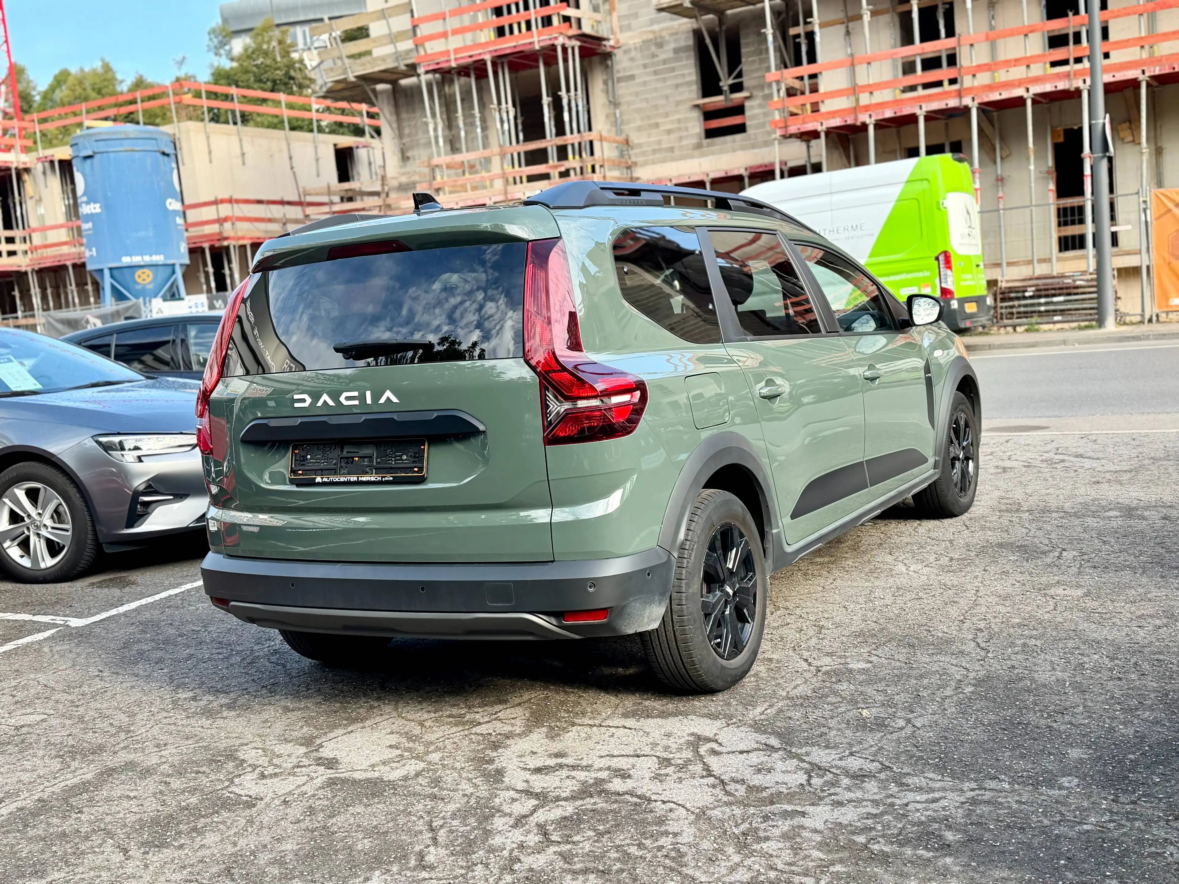 Dacia Jogger 1.6 Hybrid 140 Extreme 7pl. — photo 8