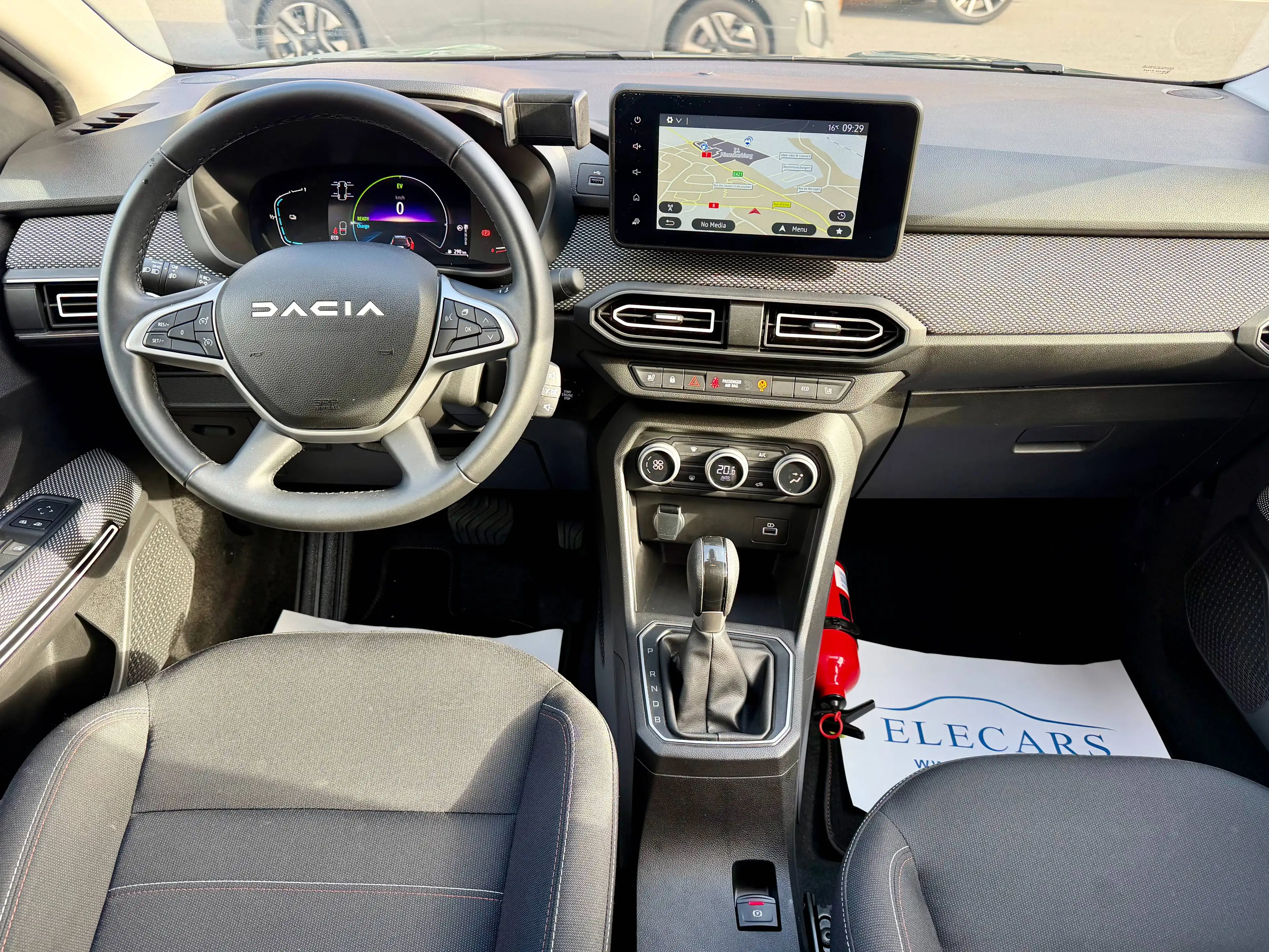 Dacia Jogger 1.6 Hybrid 140 Extreme 7pl. — photo 10