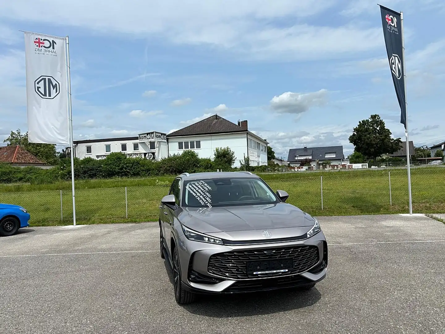 MG HS PHEV+ Comfort 21,4kWh Aut.*GRATIS WINTERKOMPLET... Argent - 1