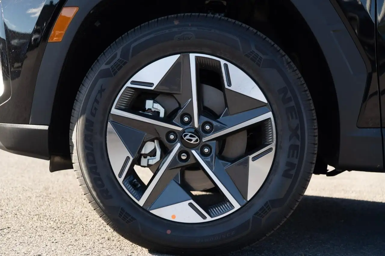 Hyundai TUCSON снимка Hyundai TUCSON