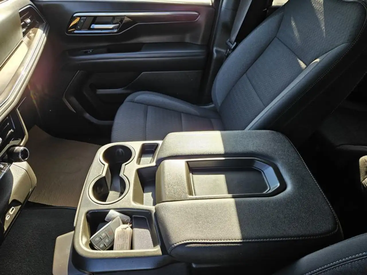 Chevrolet Suburban снимка Chevrolet Suburban