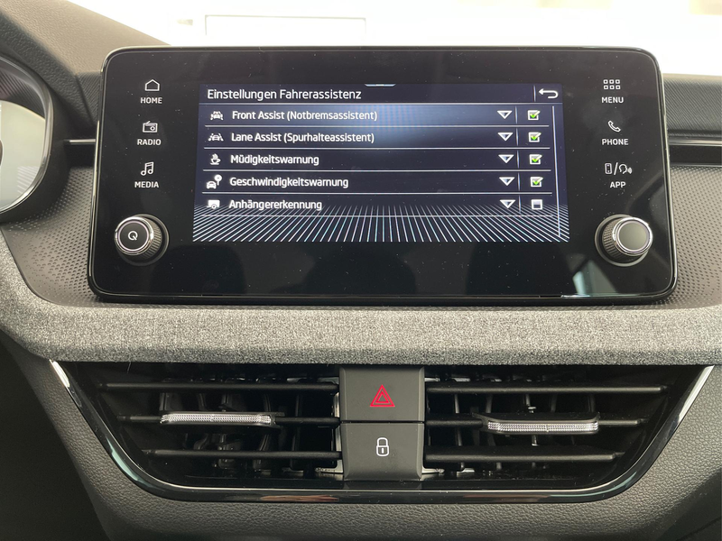 Skoda Scala Selection 115PS DSG GV5+AHK+Kamera+Kessy+PDC+Si... — photo 11