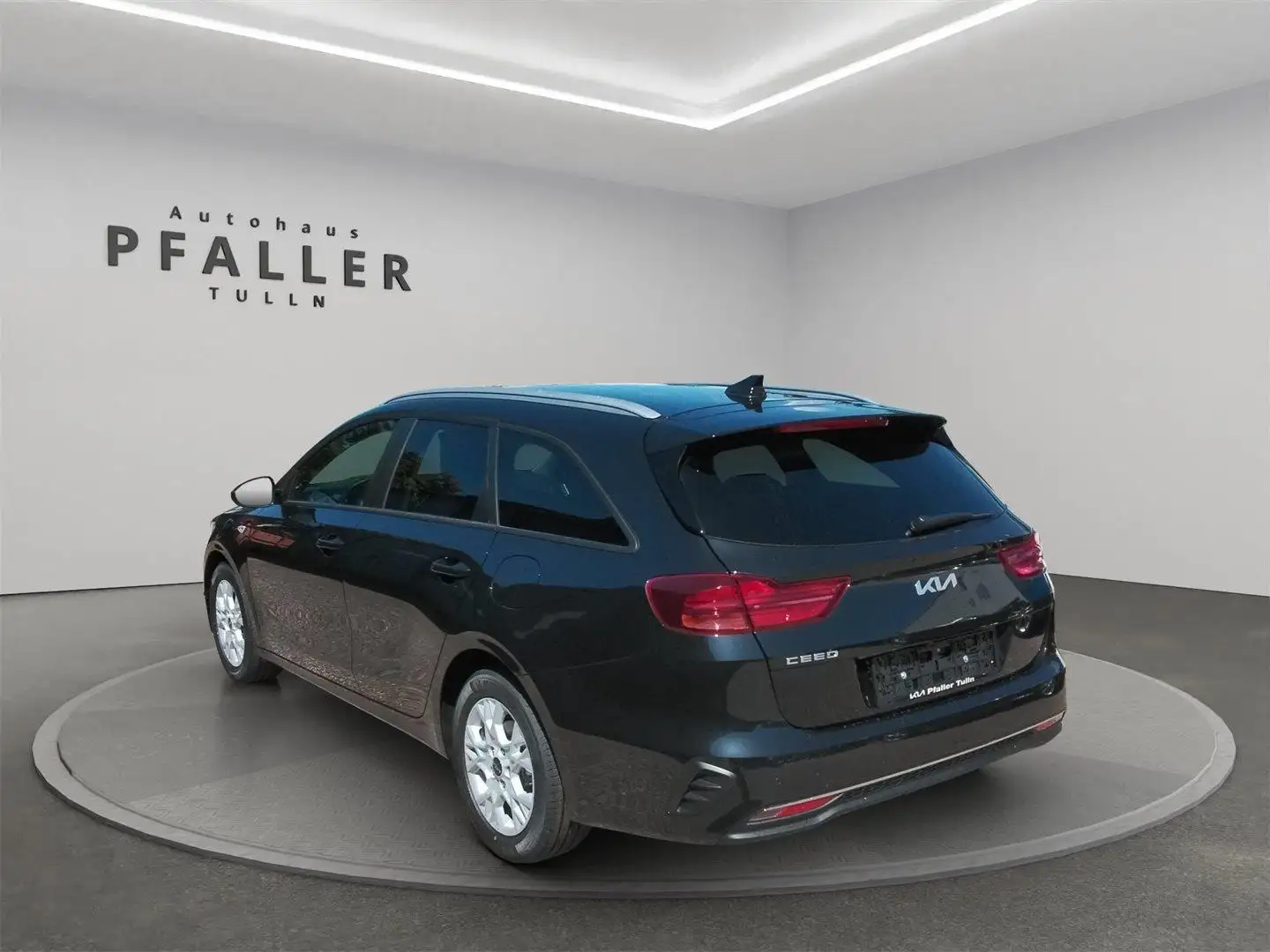 Kia Ceed / cee'd ceed SW 1,0 T-GDI GPF ISG Titan P1 Noir - 2