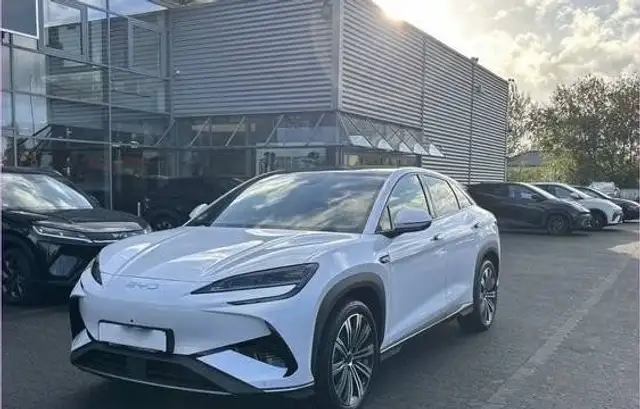 BYD Sealion 7 Design AWD Dynaudio Pano Carplay