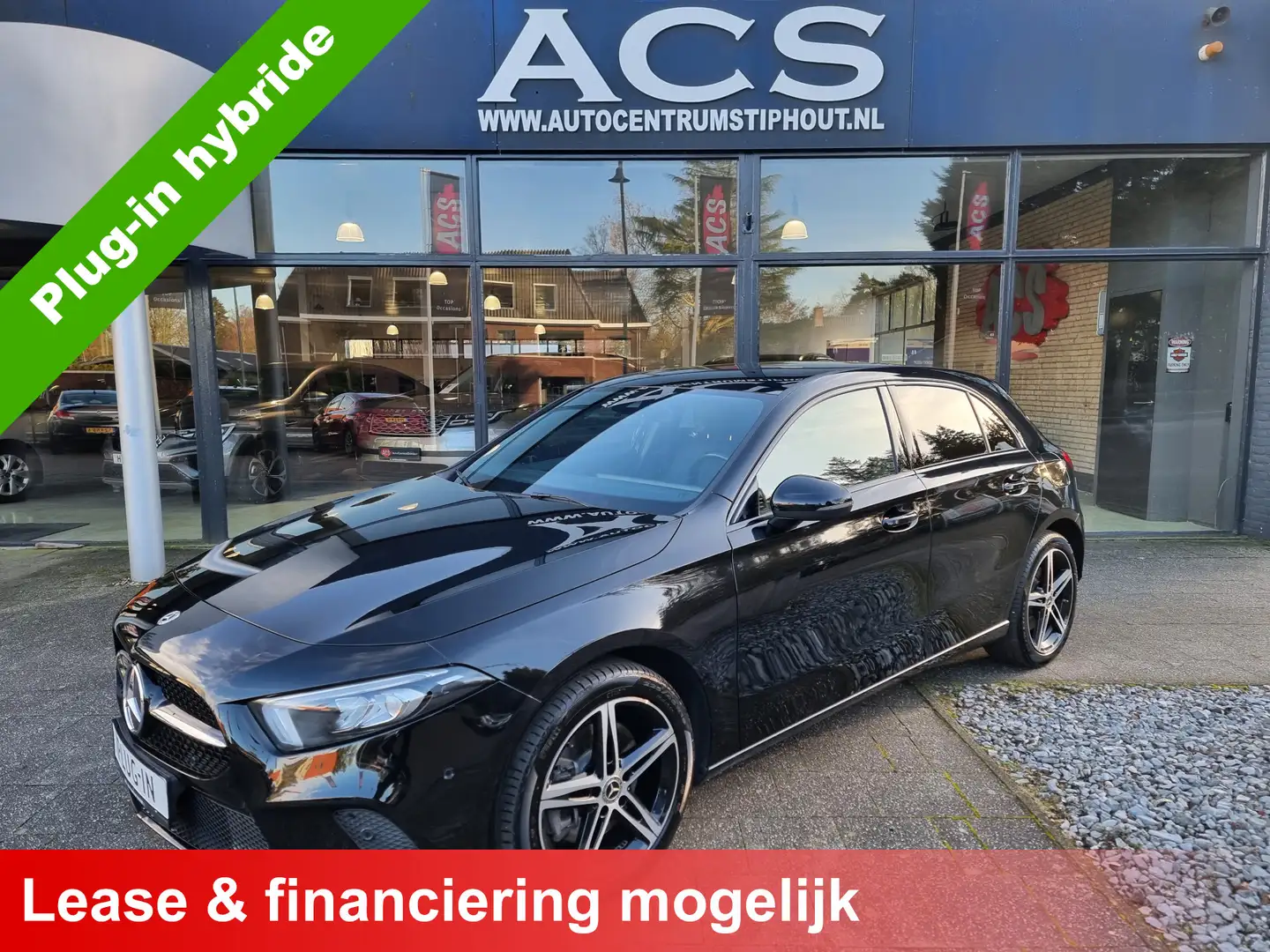 Mercedes-Benz A 250 e | AMG | 2022 | Ambient light | Widescreen | 66dk Schwarz - 1