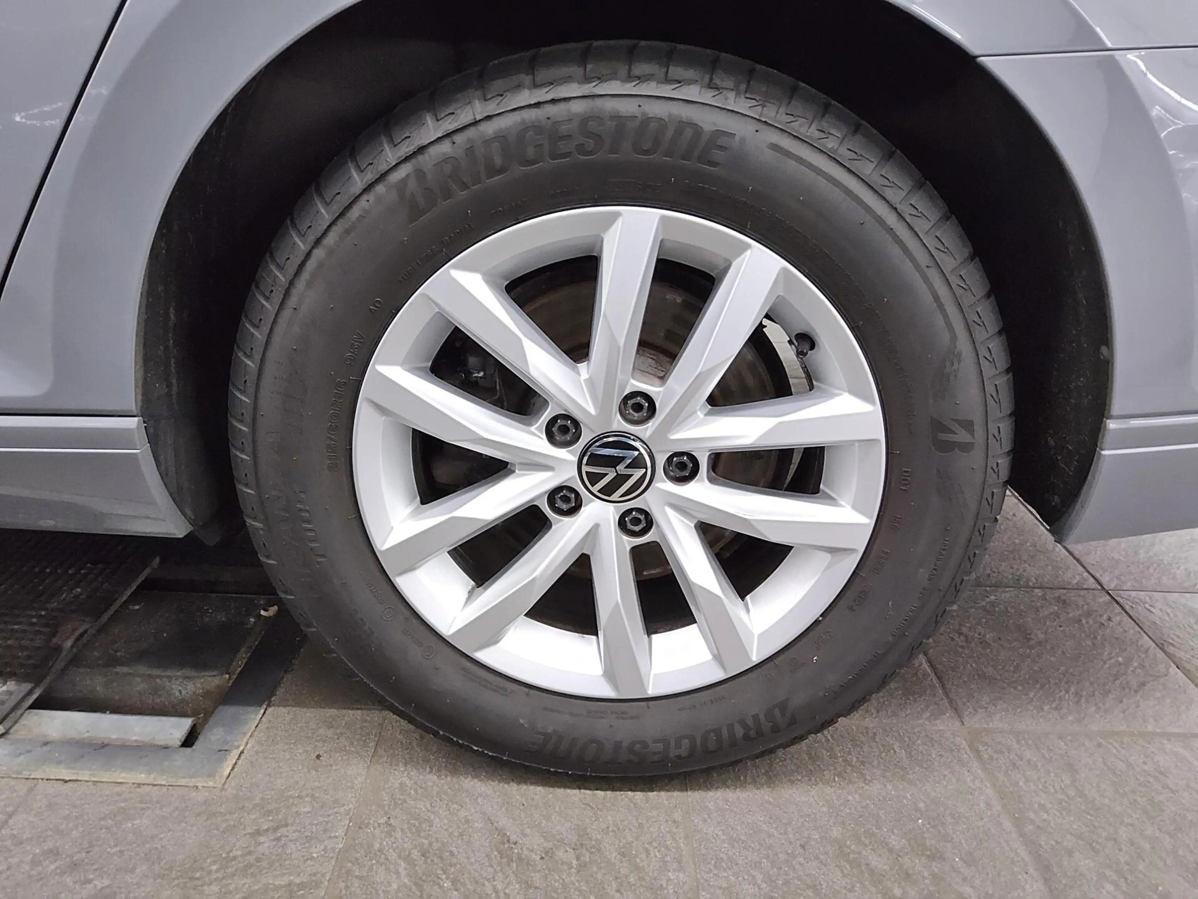 Volkswagen Passat Variant — photo 11