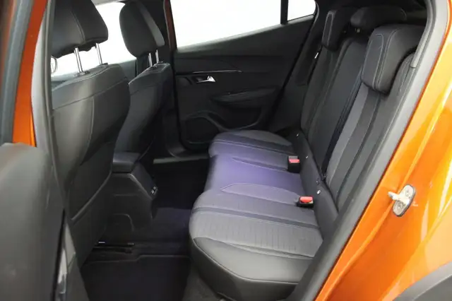 Peugeot 2008 view 8