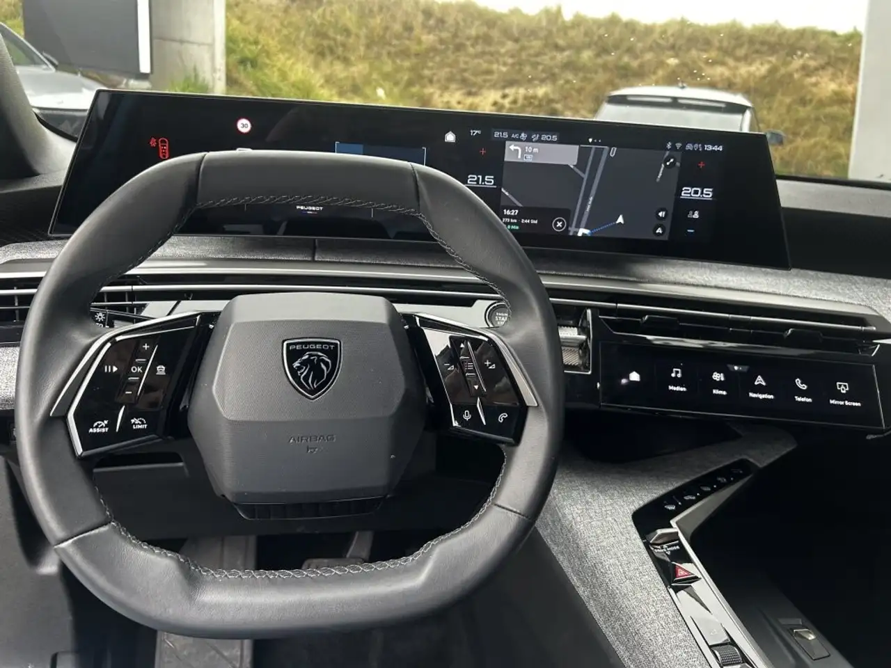 Peugeot 3008 Hybrid 136 E-DCS6 Allure Aut. 10