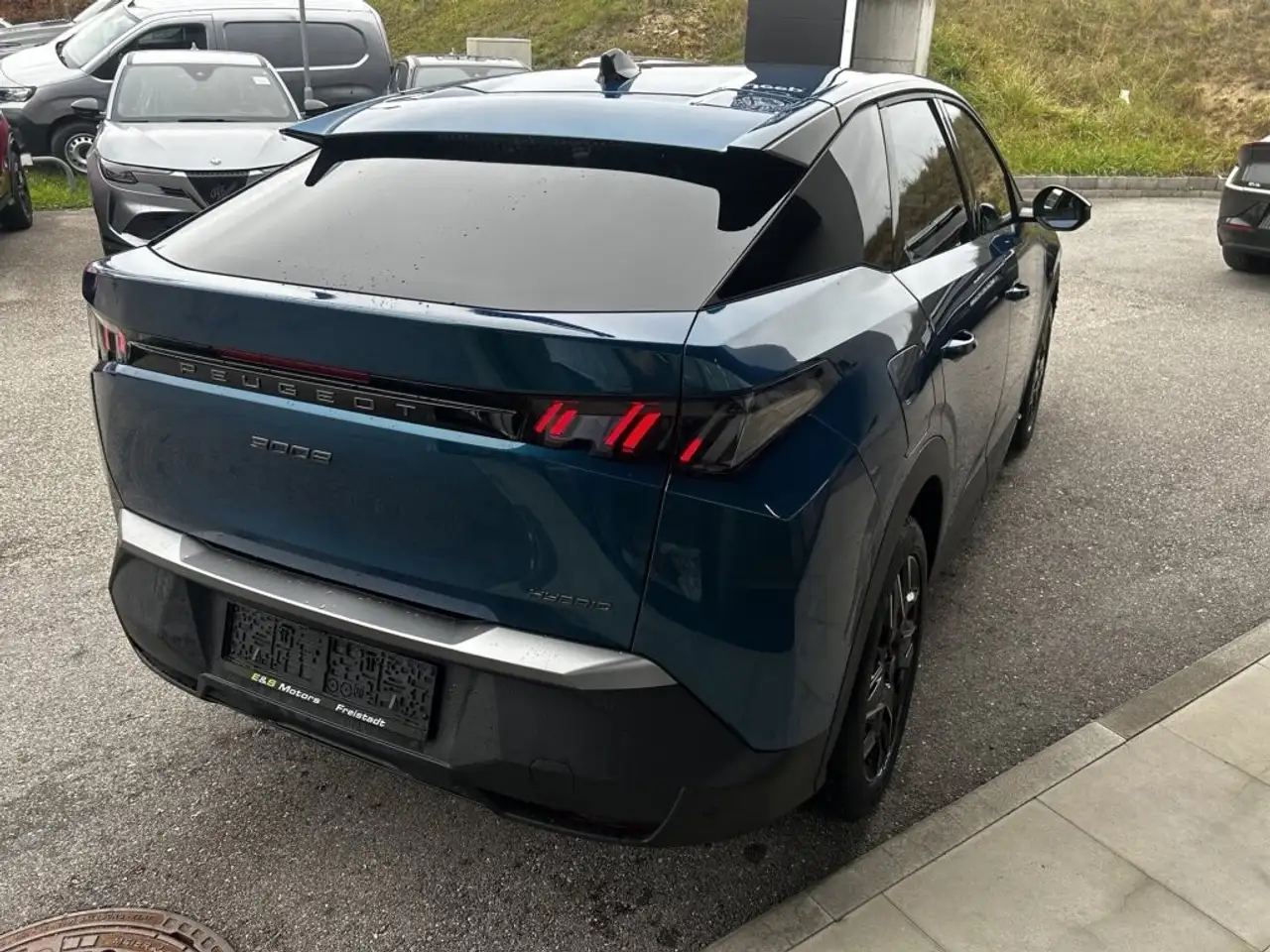 Peugeot 3008 Hybrid 136 E-DCS6 Allure Aut. 5