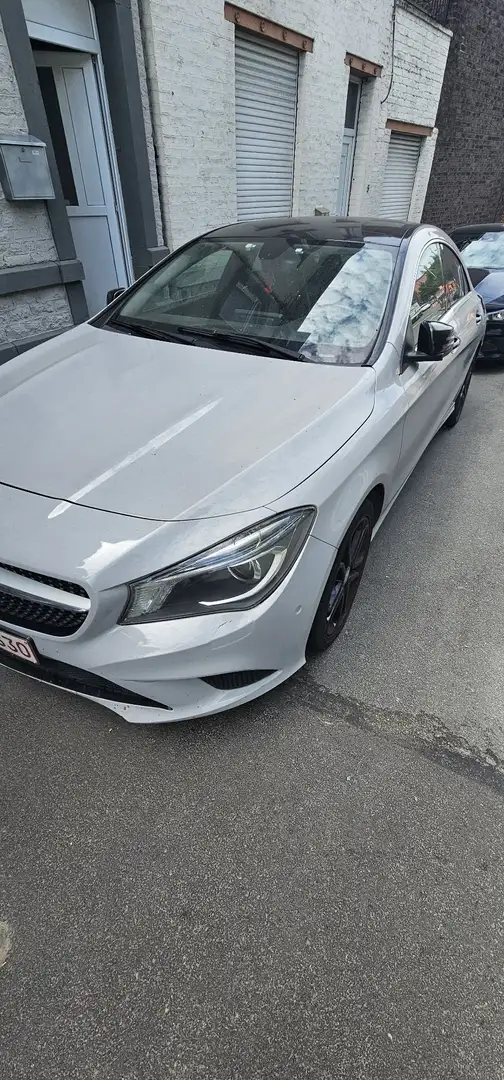 Mercedes-Benz CLA 180 CLA 180 d Černá - 1