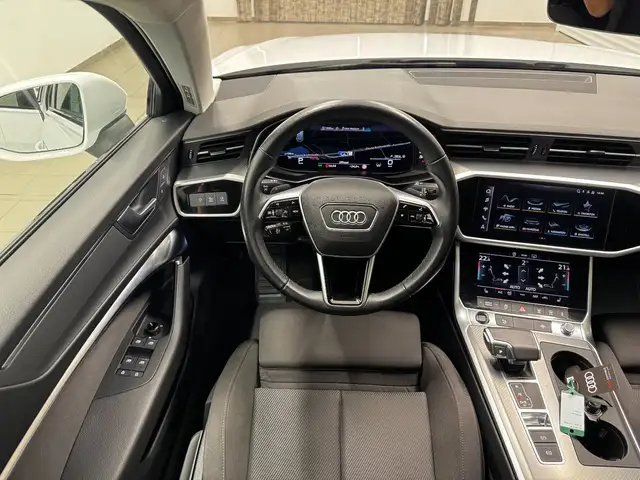 Audi A6 view 13