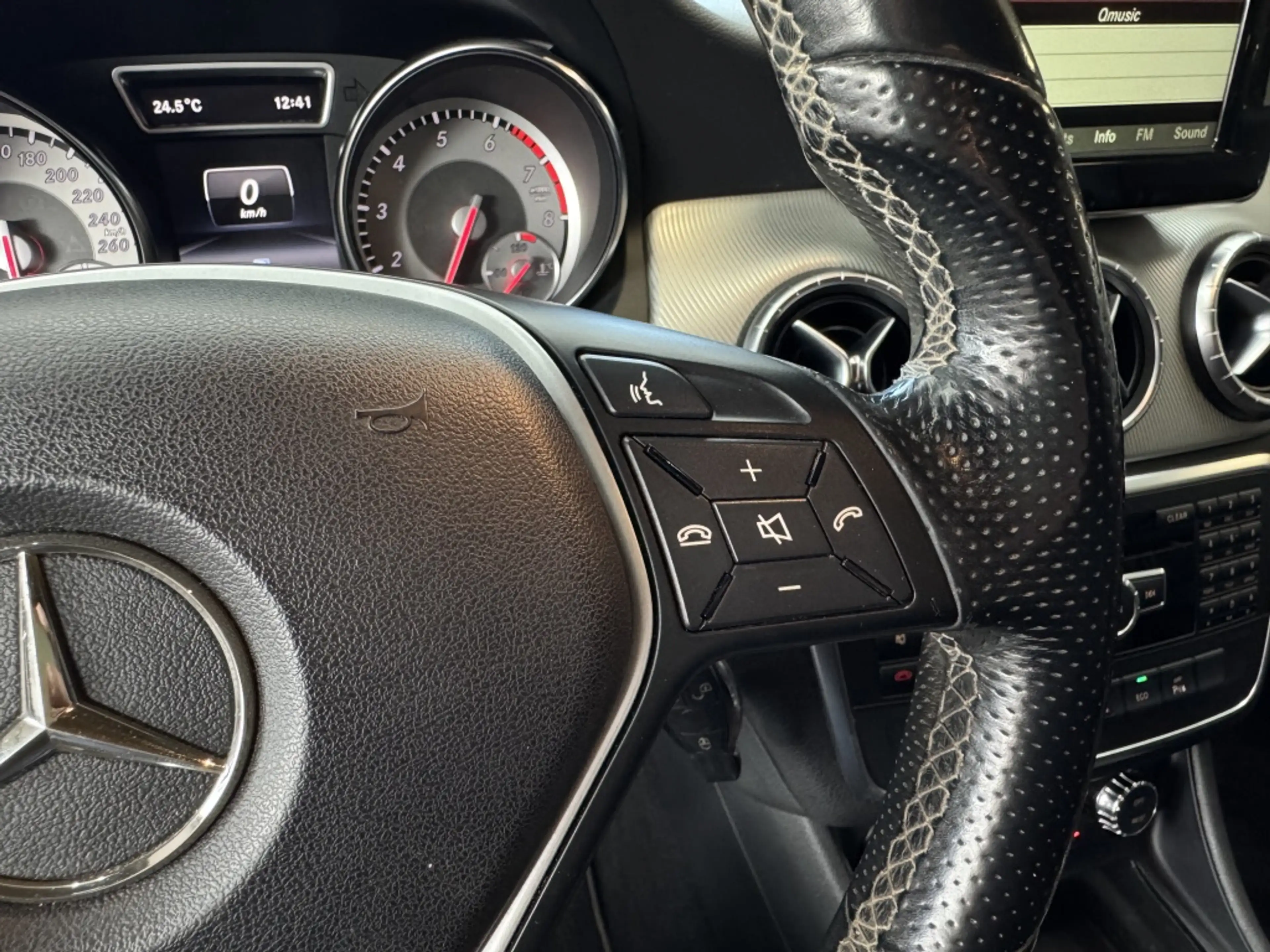 Mercedes-Benz CLA 180 CRUISE / PARKEERSENS. / AIRCO / NAP / — photo 19