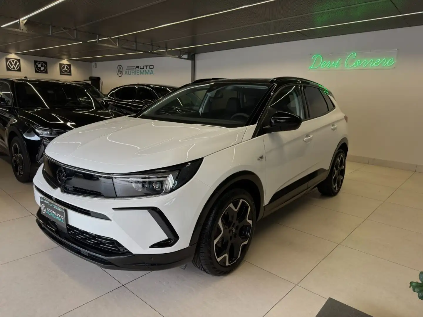 Opel Grandland 1.5 D 130 CV GS AUTOMATICA MOLTO BELLA Bianco - 1