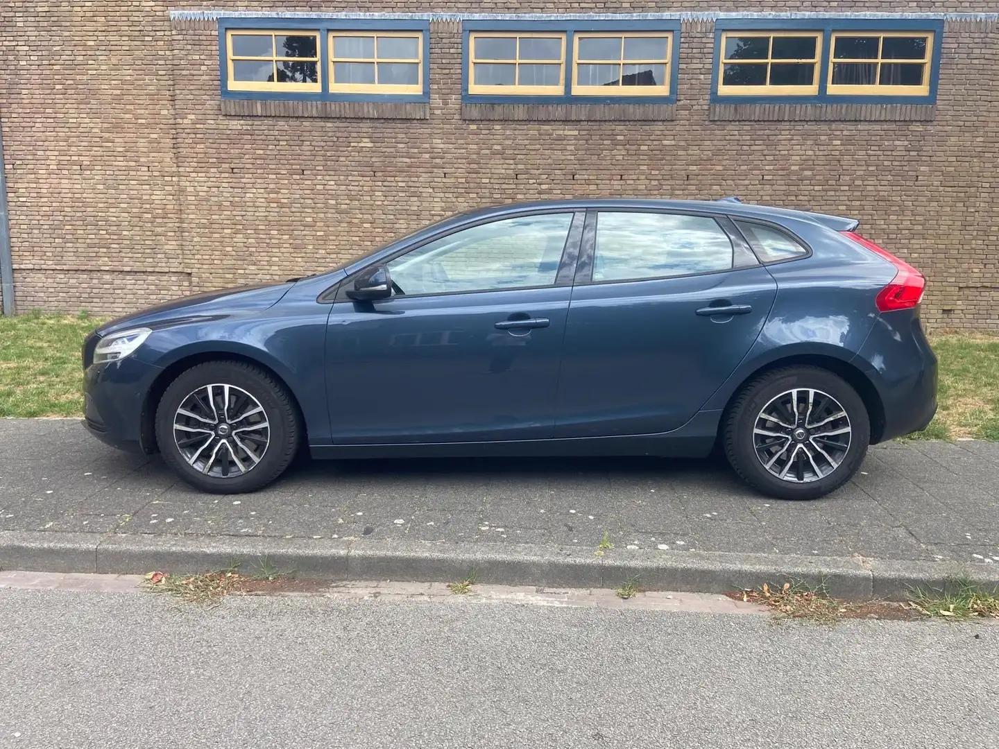 Volvo V40 D3 - White Leather - 2
