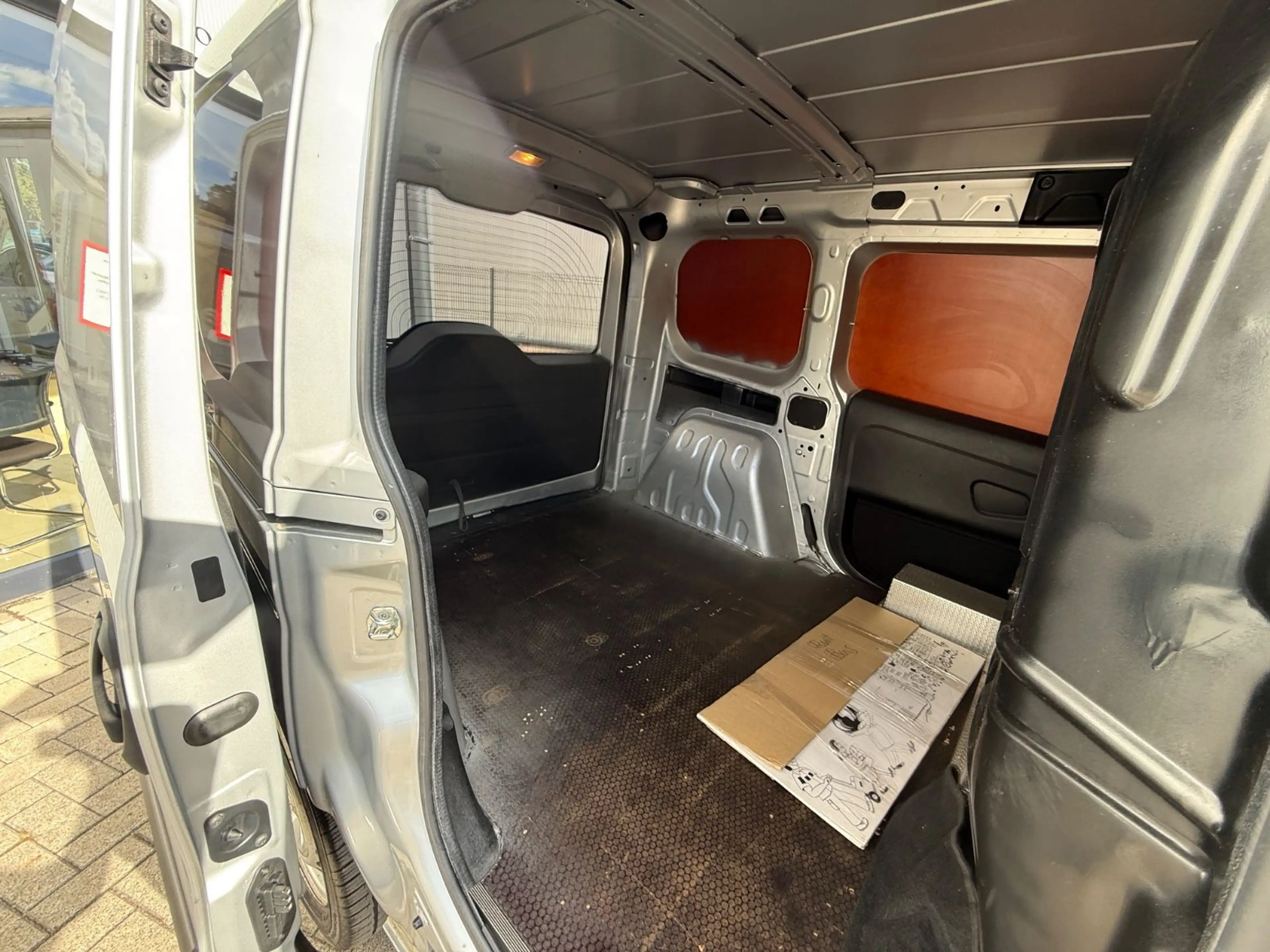 Opel Combo D Kasten L1H1 2,2t*AHK*PDC*GJREIFEN — photo 6