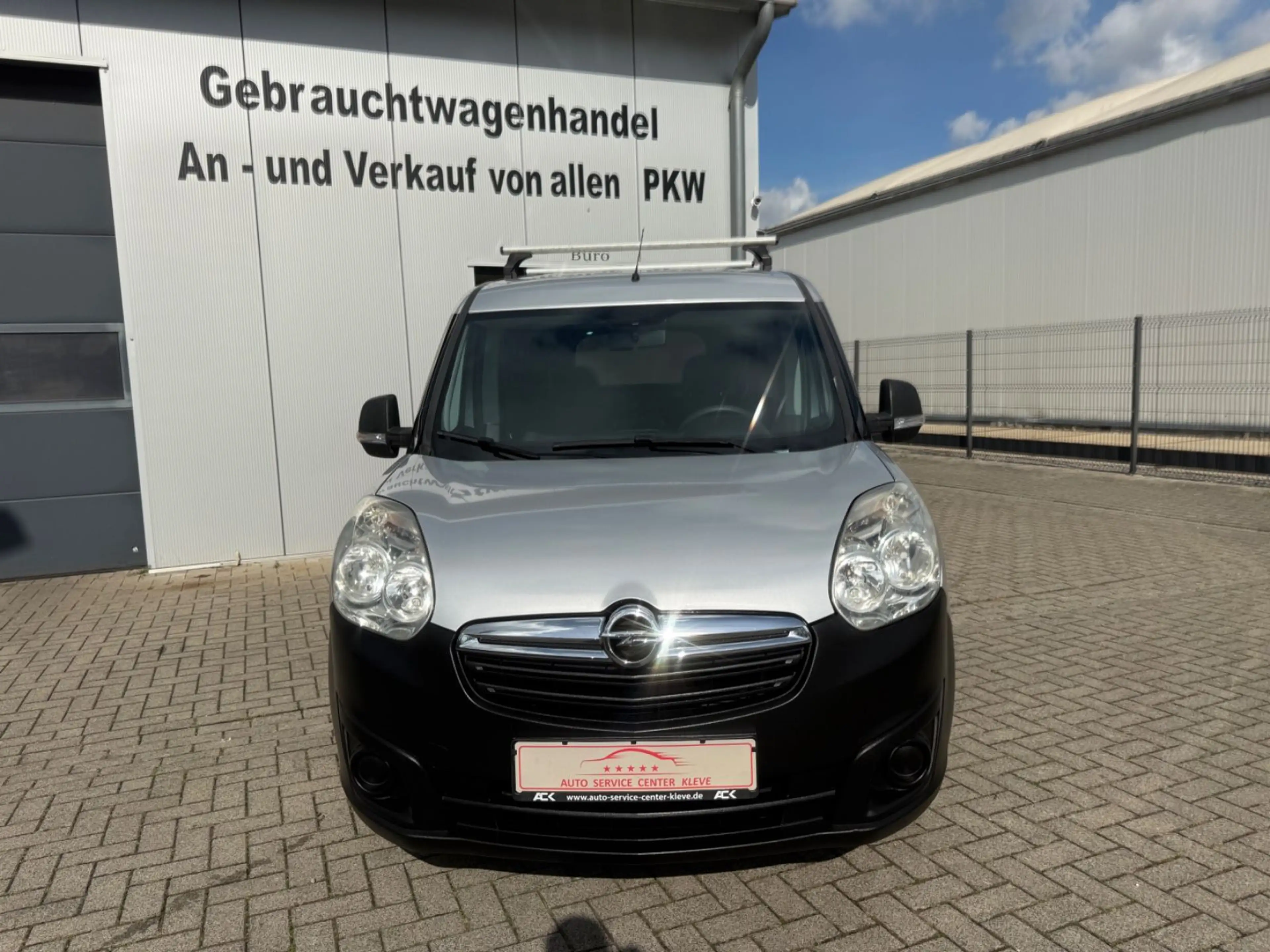 Opel Combo D Kasten L1H1 2,2t*AHK*PDC*GJREIFEN — photo 2