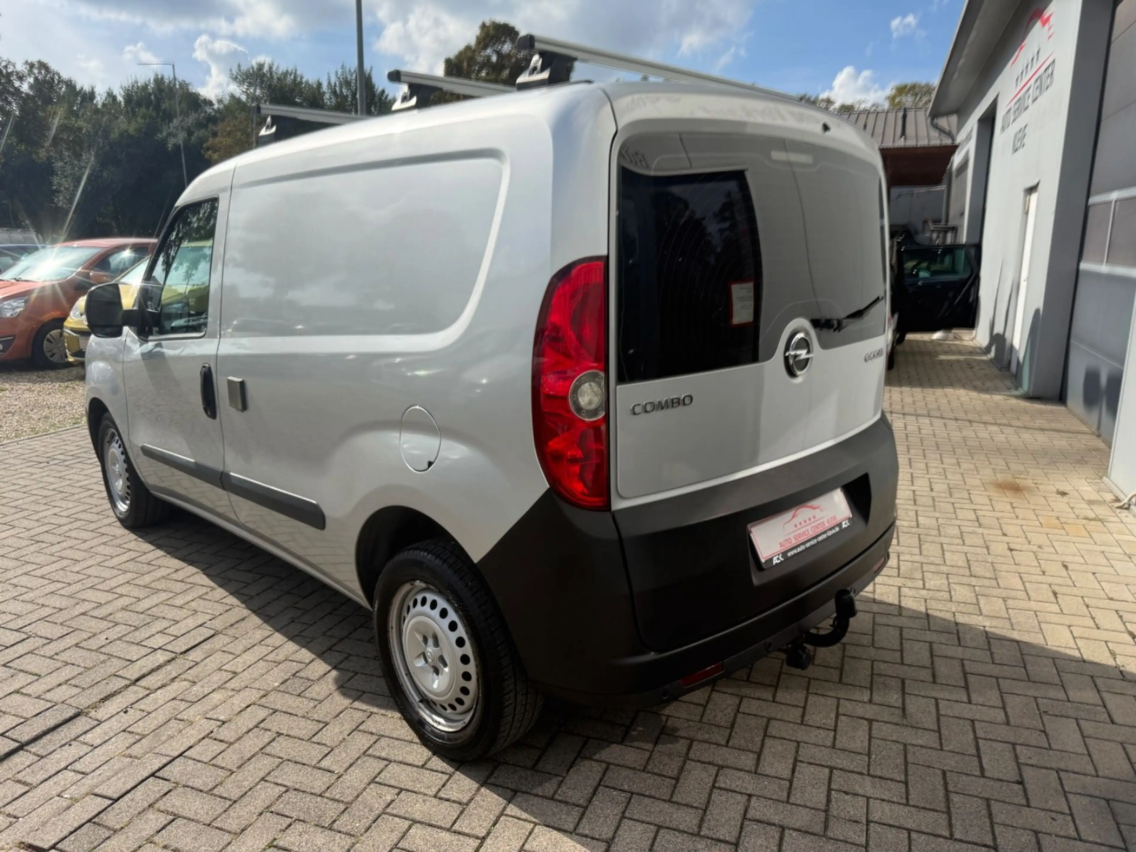 Opel Combo D Kasten L1H1 2,2t*AHK*PDC*GJREIFEN — photo 7